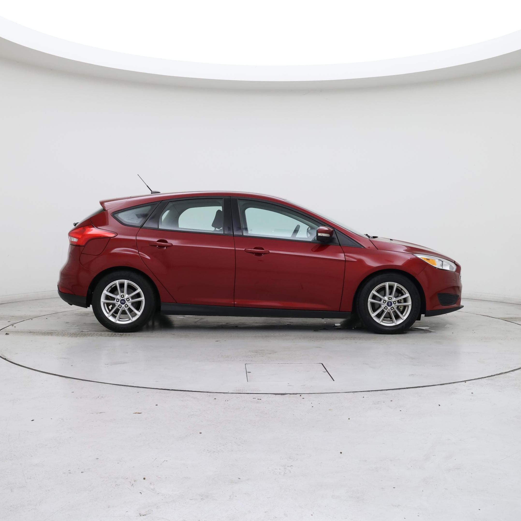 Thumbnail: 2016 Ford Focus - 7