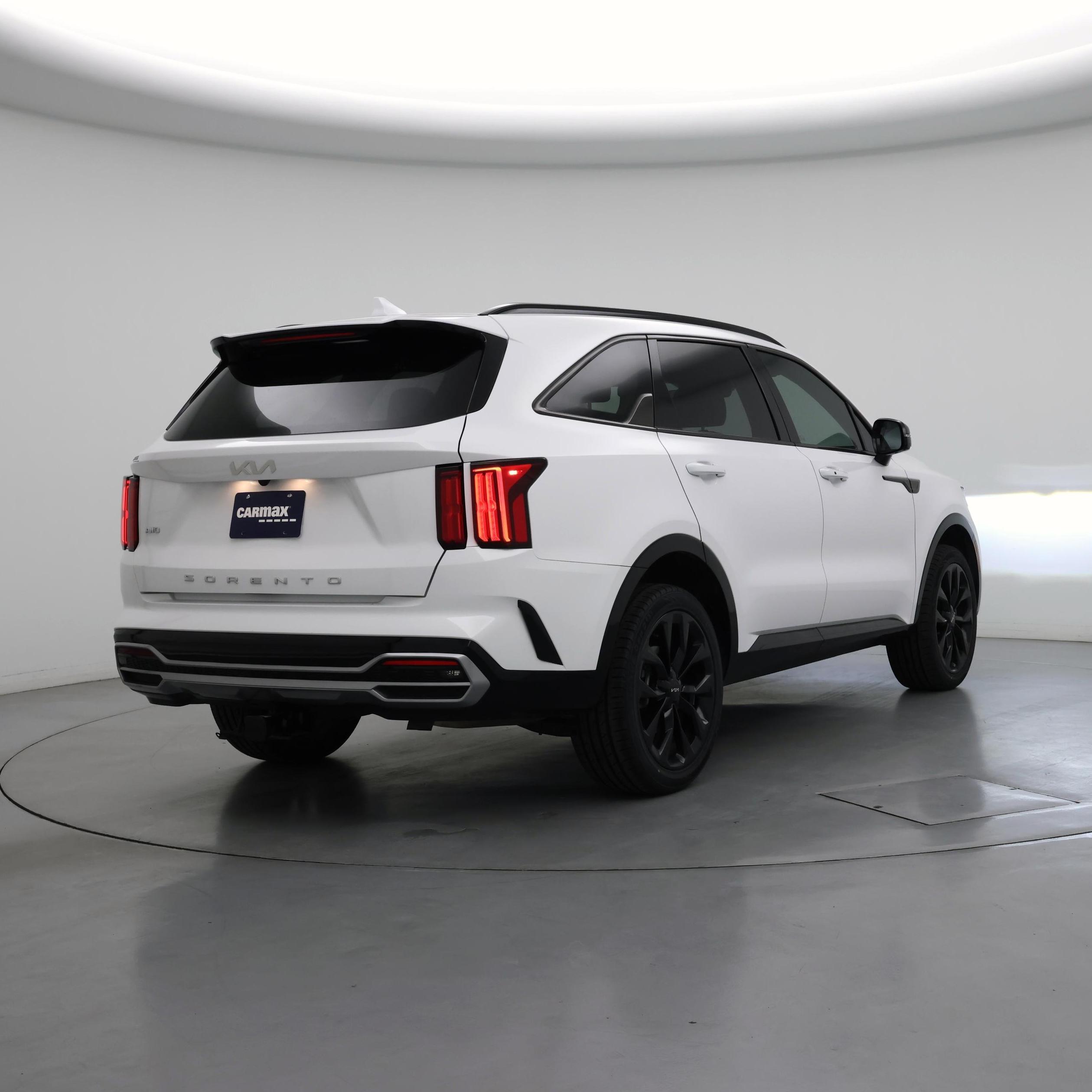 Thumbnail: 2022 Kia Sorento - 8