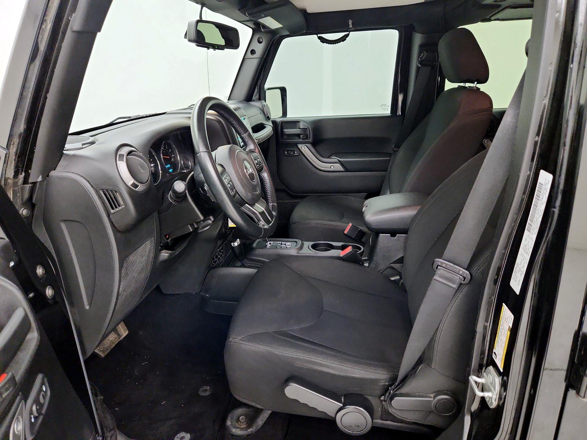 Thumbnail: 2015 Jeep Wrangler - 11