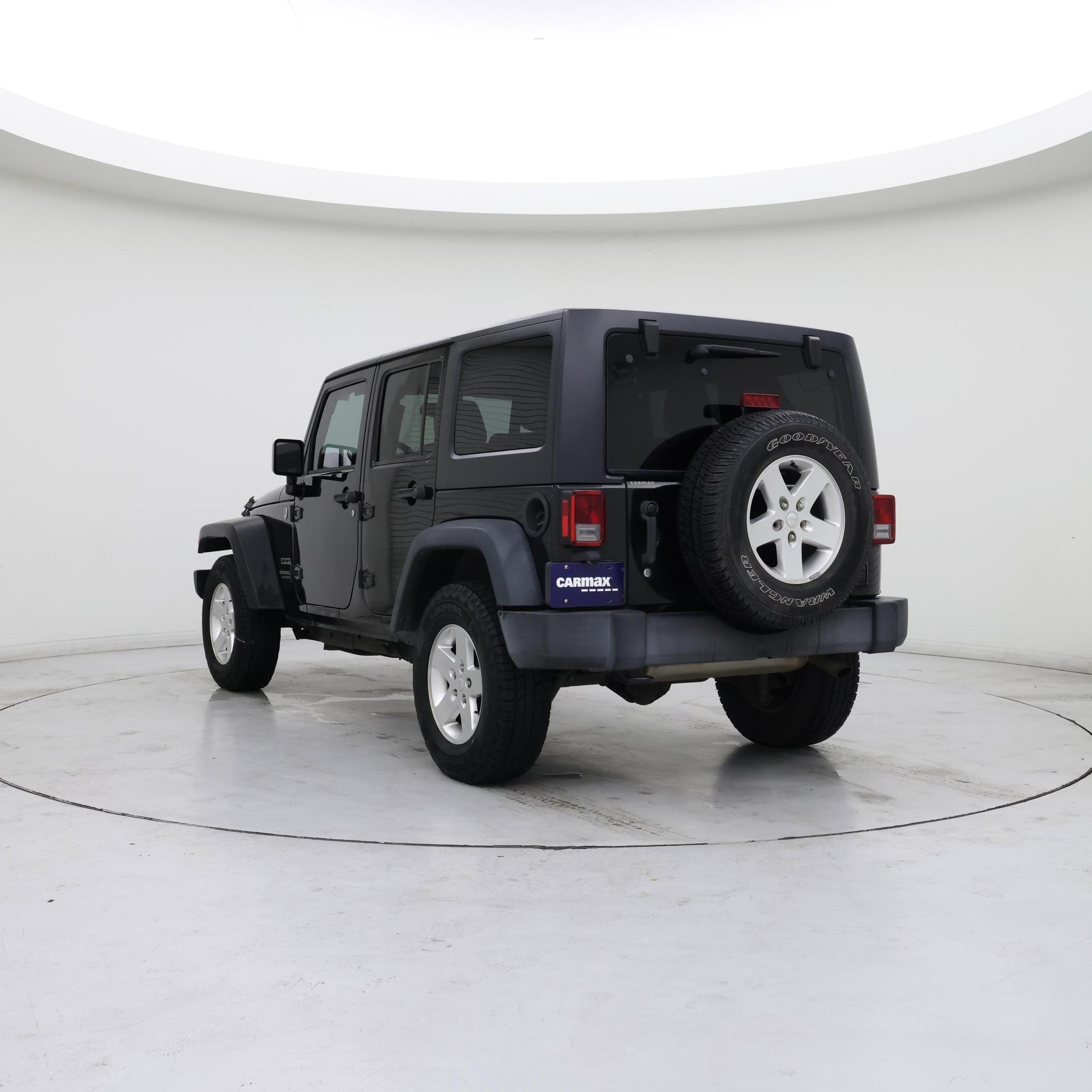 Thumbnail: 2015 Jeep Wrangler - 2