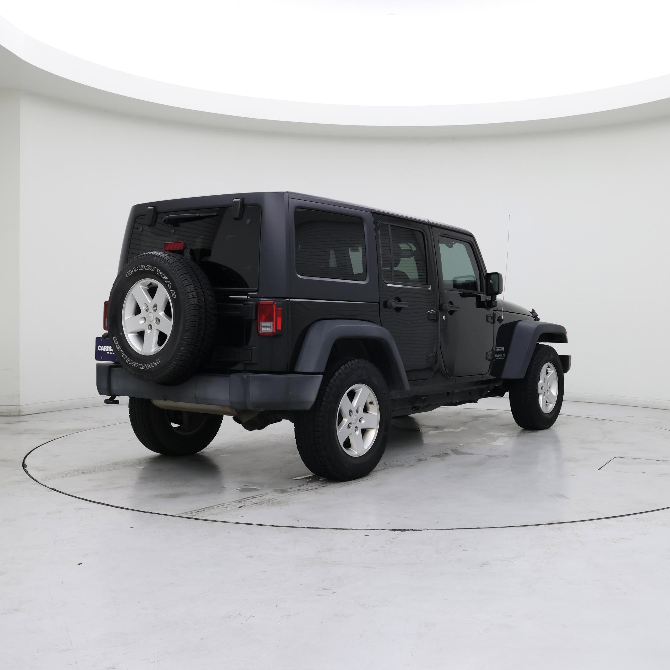 Thumbnail: 2015 Jeep Wrangler - 8