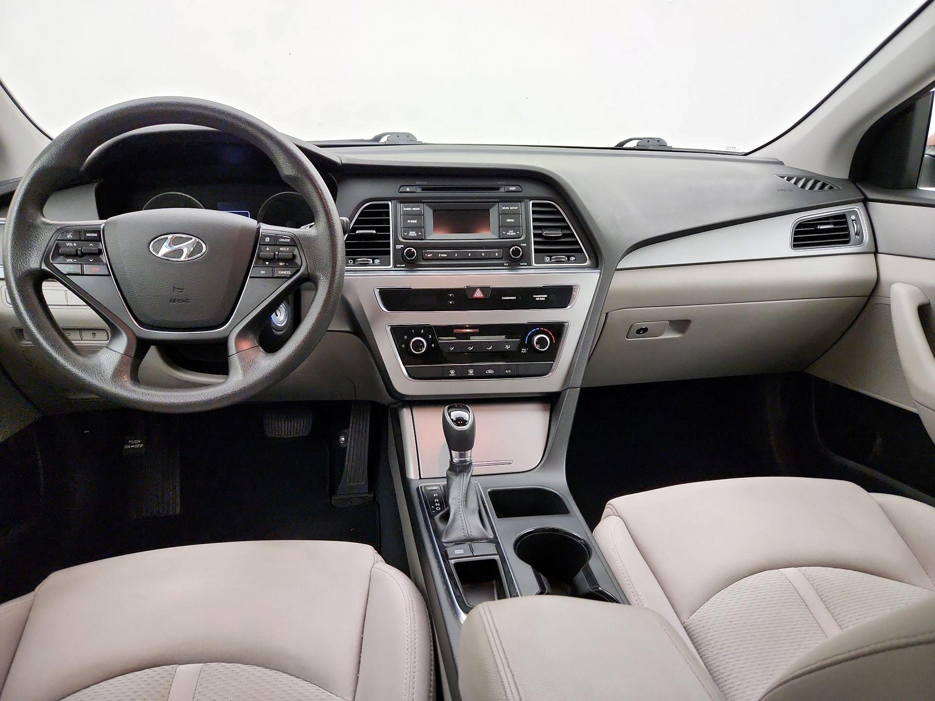 Thumbnail: 2015 Hyundai Sonata - 9