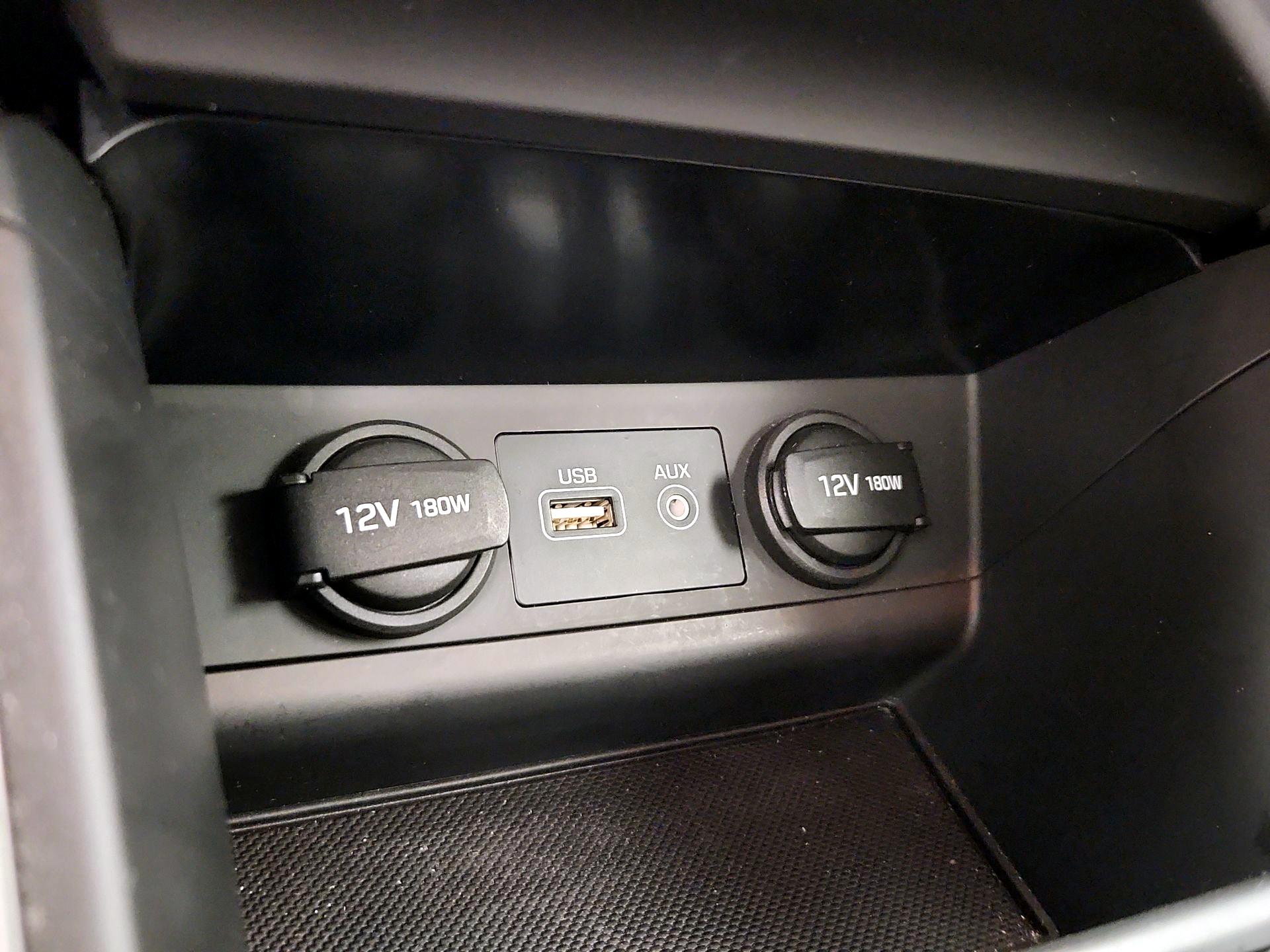 Thumbnail: 2015 Hyundai Sonata - 17