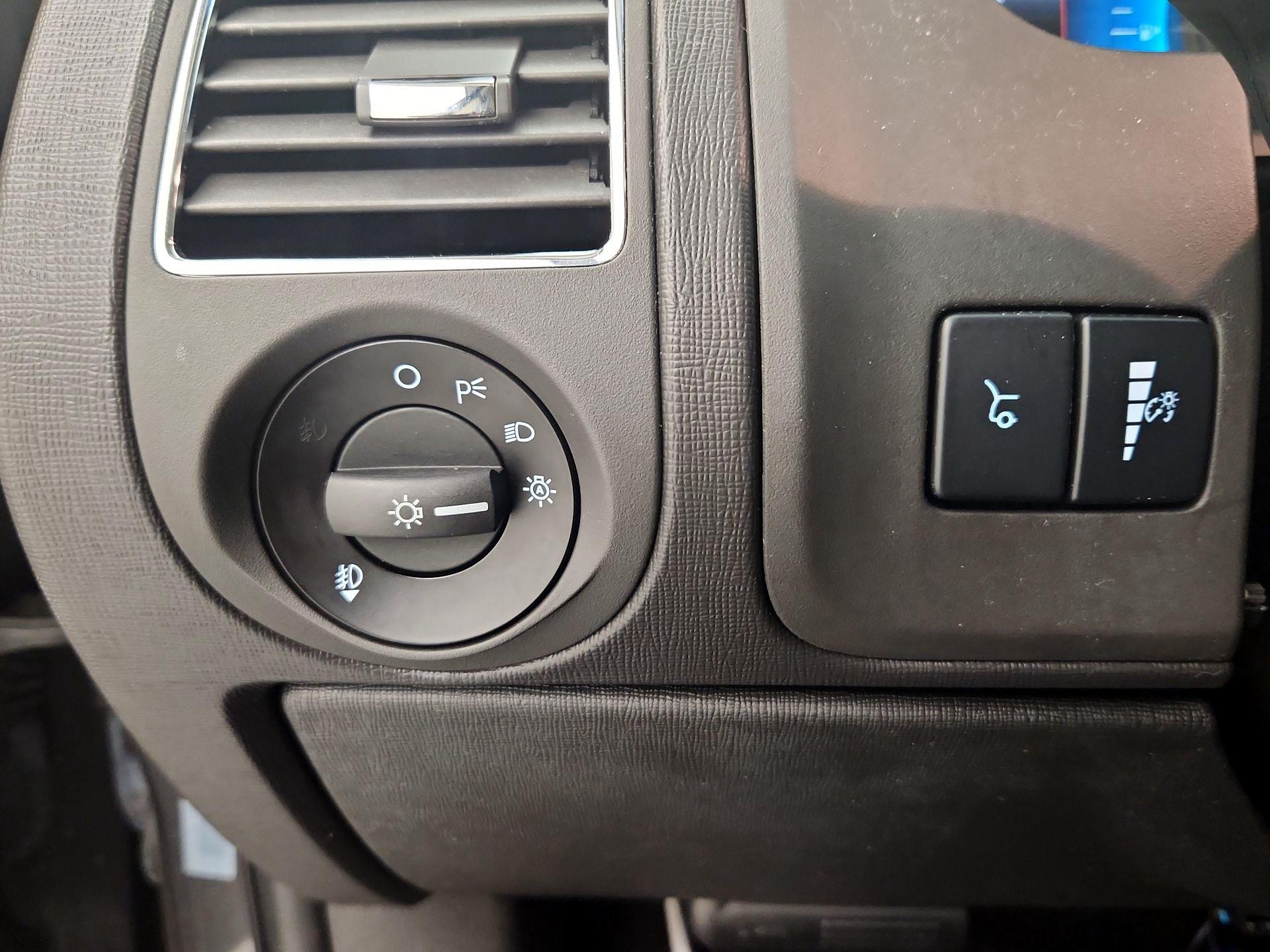 Thumbnail: 2018 Ford Flex - 13