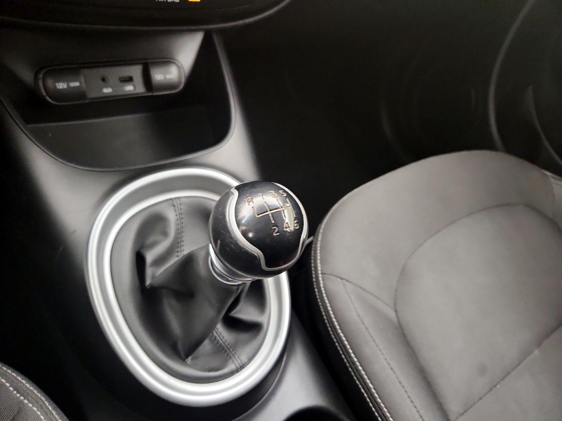 Thumbnail: 2015 Kia Soul - 16