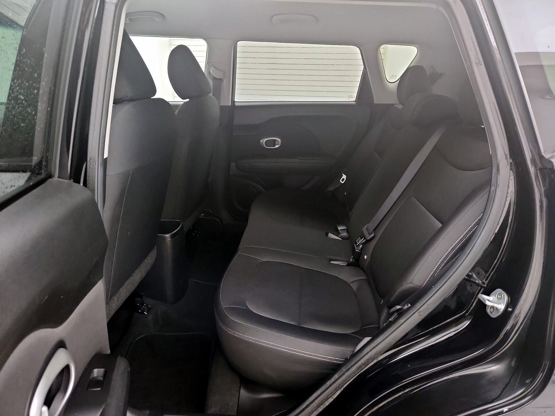 Thumbnail: 2015 Kia Soul - 18