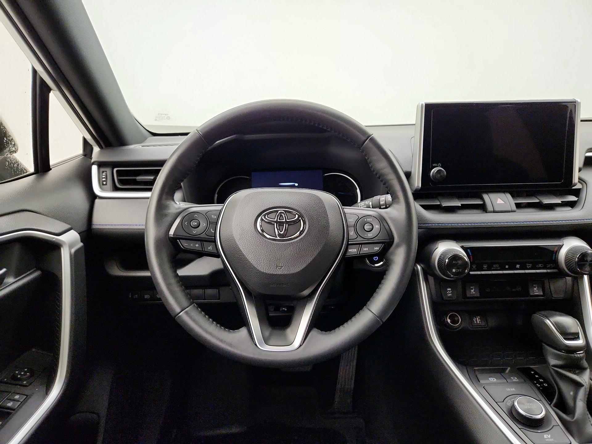 Thumbnail: 2024 Toyota RAV4 - 10