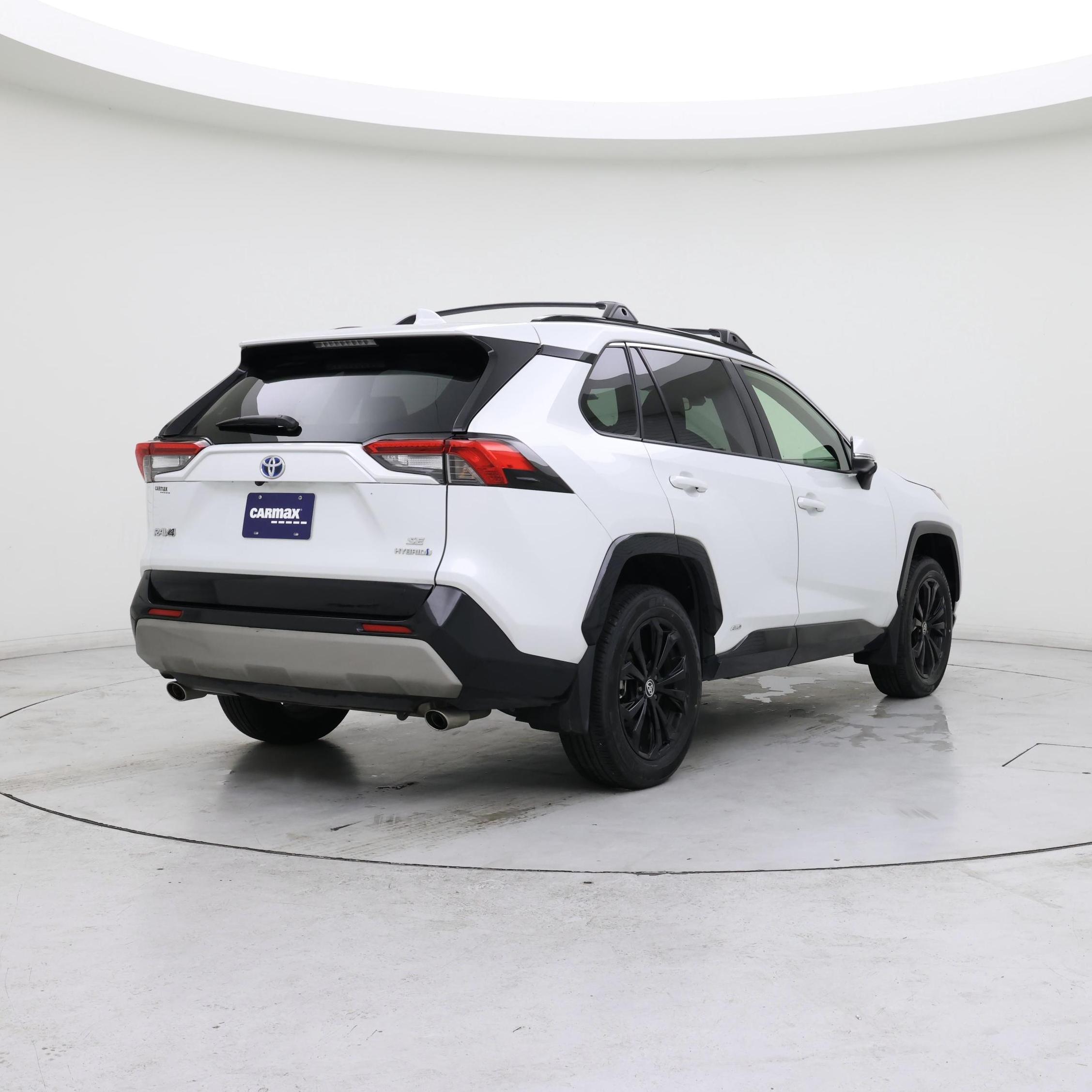 Thumbnail: 2024 Toyota RAV4 - 8