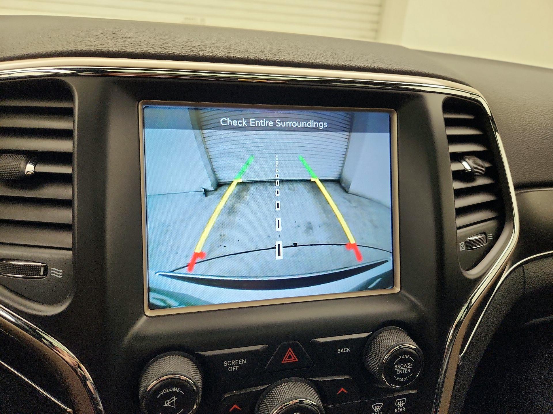 Thumbnail: 2015 Jeep Grand Cherokee - 15