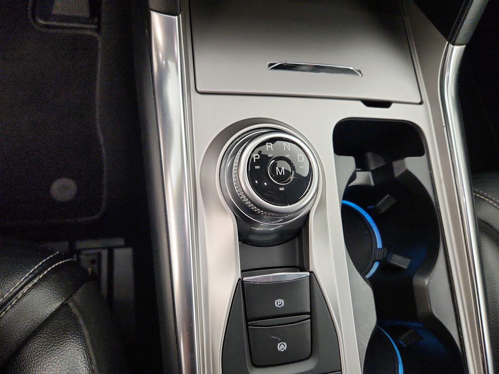 Thumbnail: 2020 Ford Explorer - 18