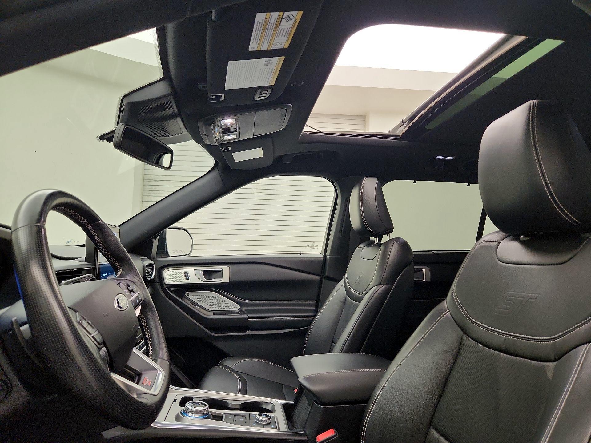Thumbnail: 2020 Ford Explorer - 20