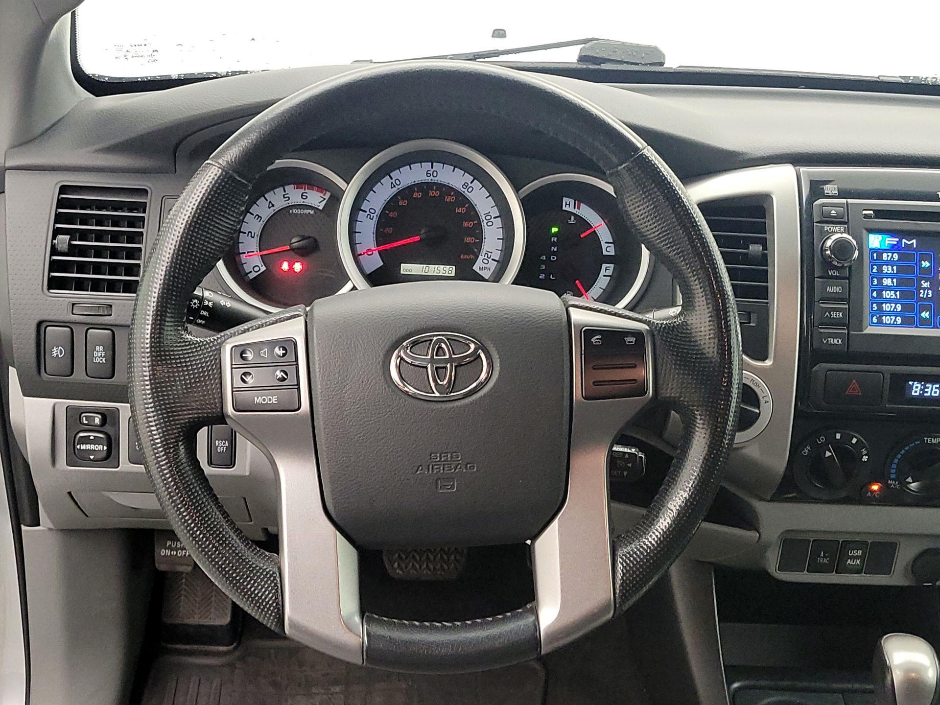 Thumbnail: 2013 Toyota Tacoma - 10
