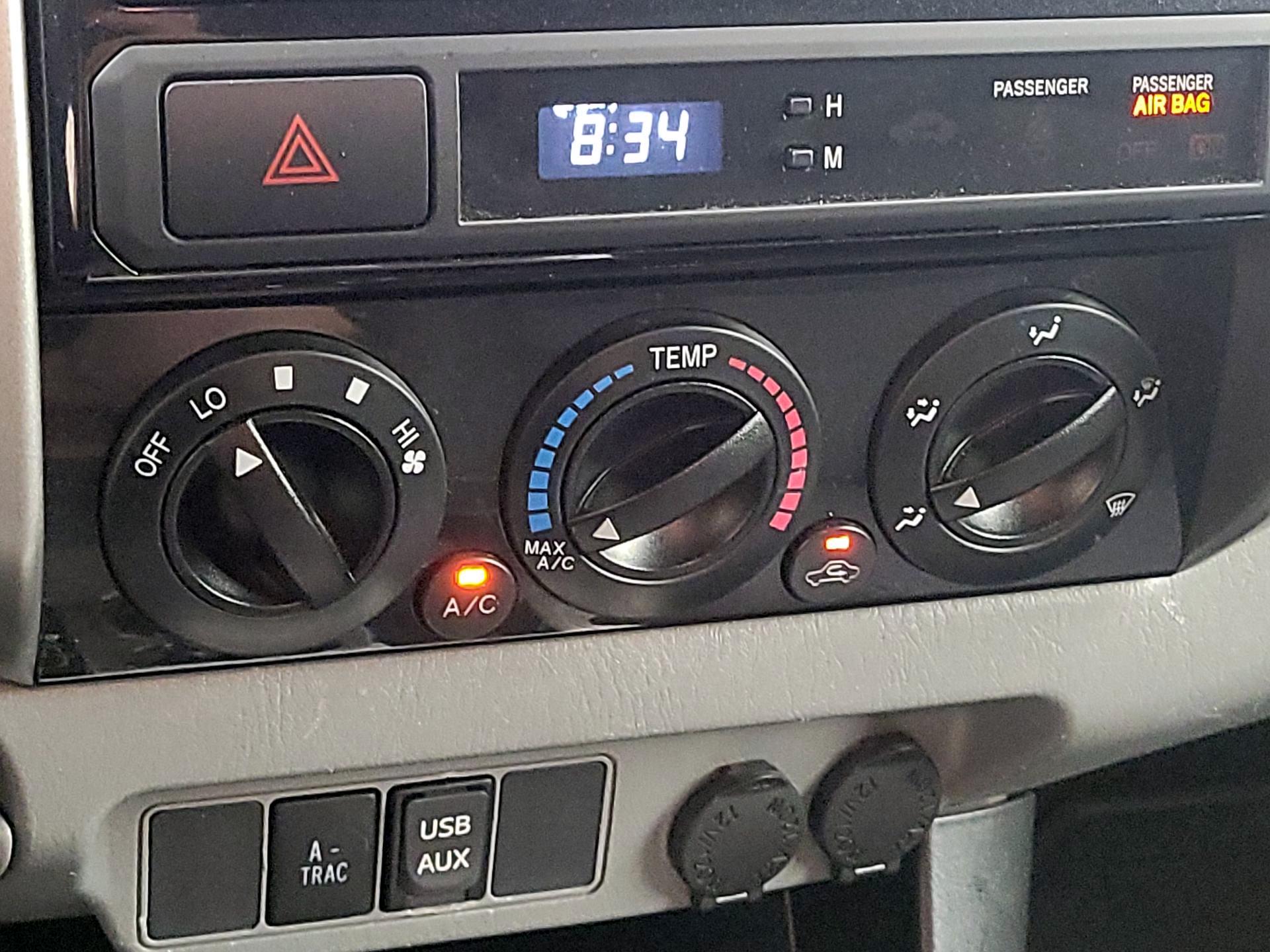Thumbnail: 2013 Toyota Tacoma - 16