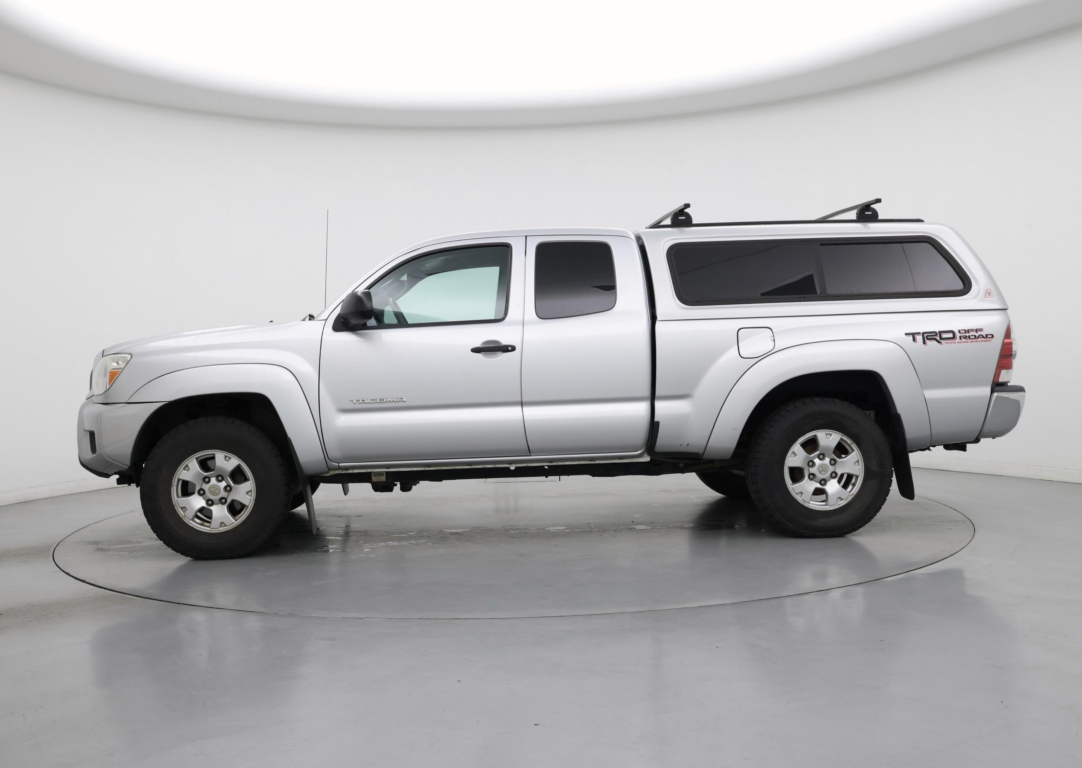 Thumbnail: 2013 Toyota Tacoma - 3