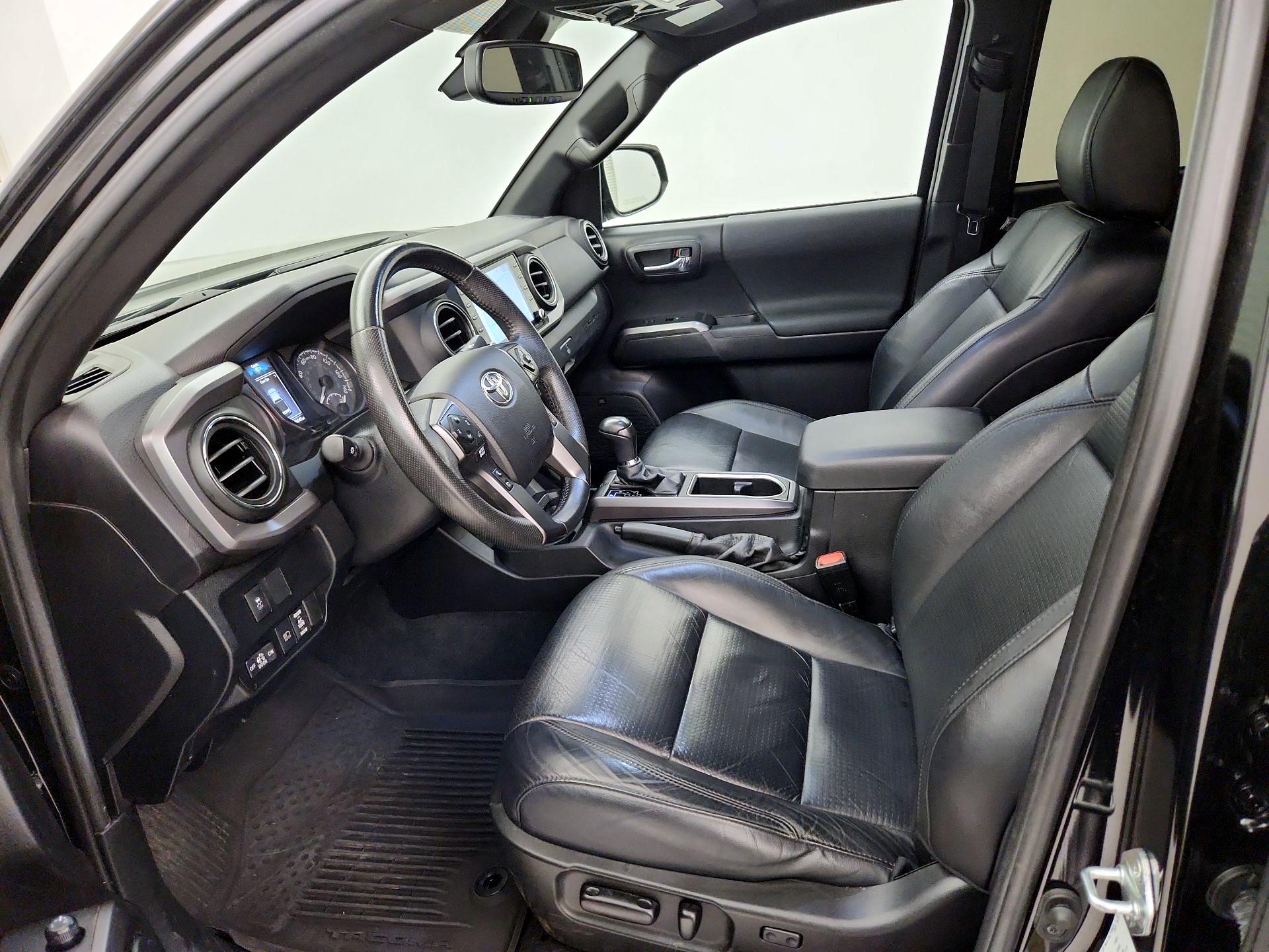 Thumbnail: 2021 Toyota Tacoma - 11