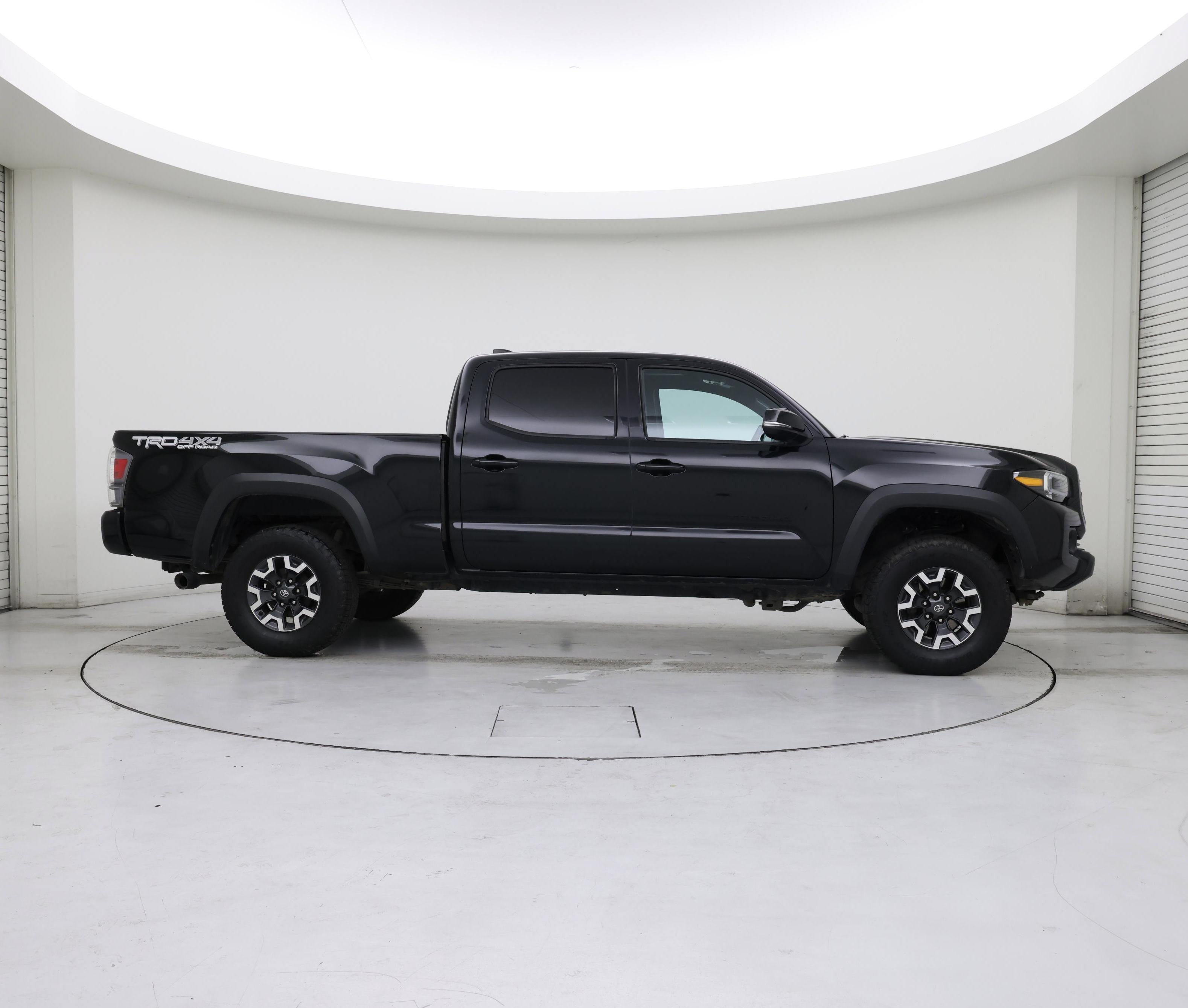 Thumbnail: 2021 Toyota Tacoma - 7