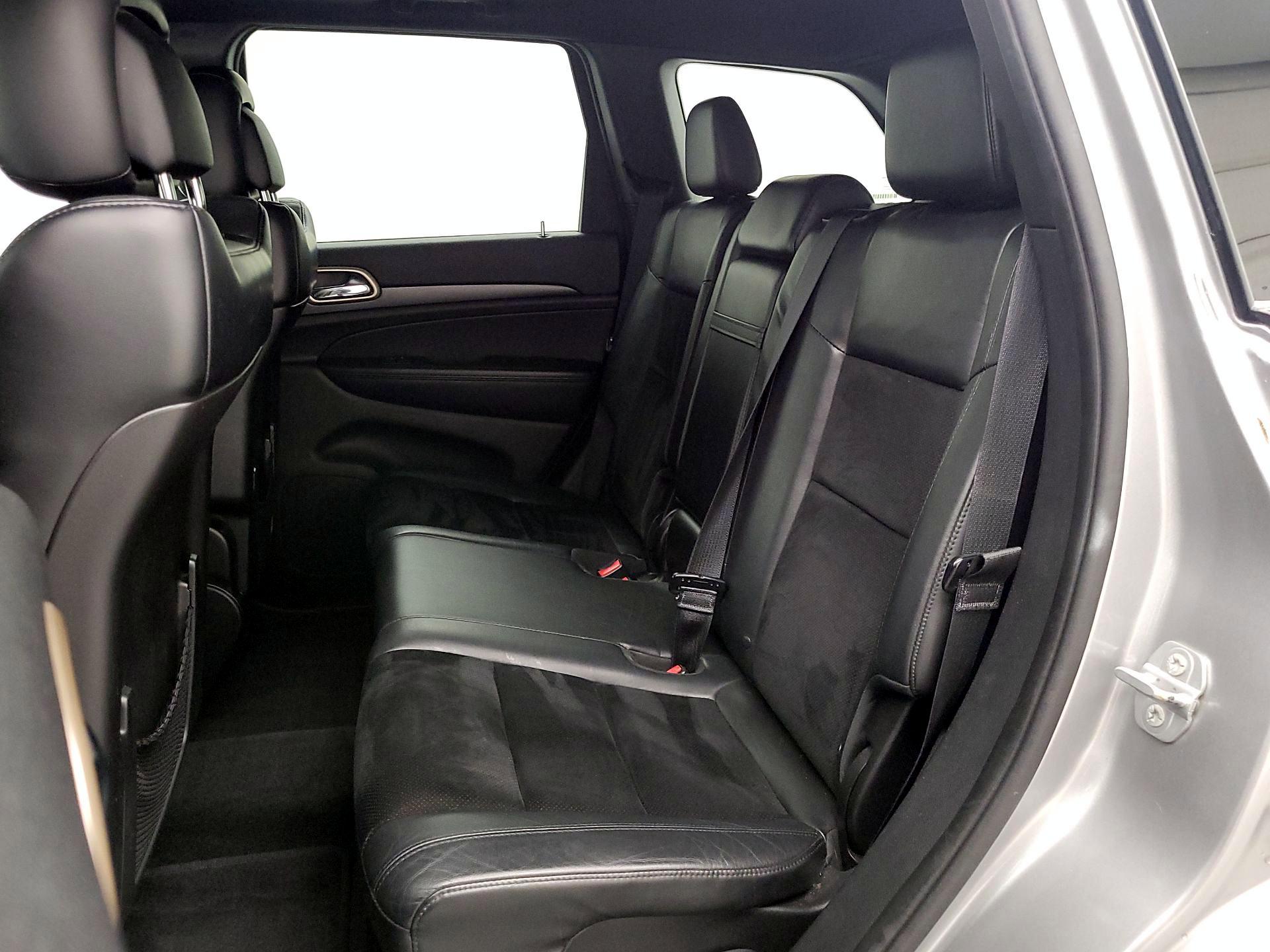 Thumbnail: 2015 Jeep Grand Cherokee - 19