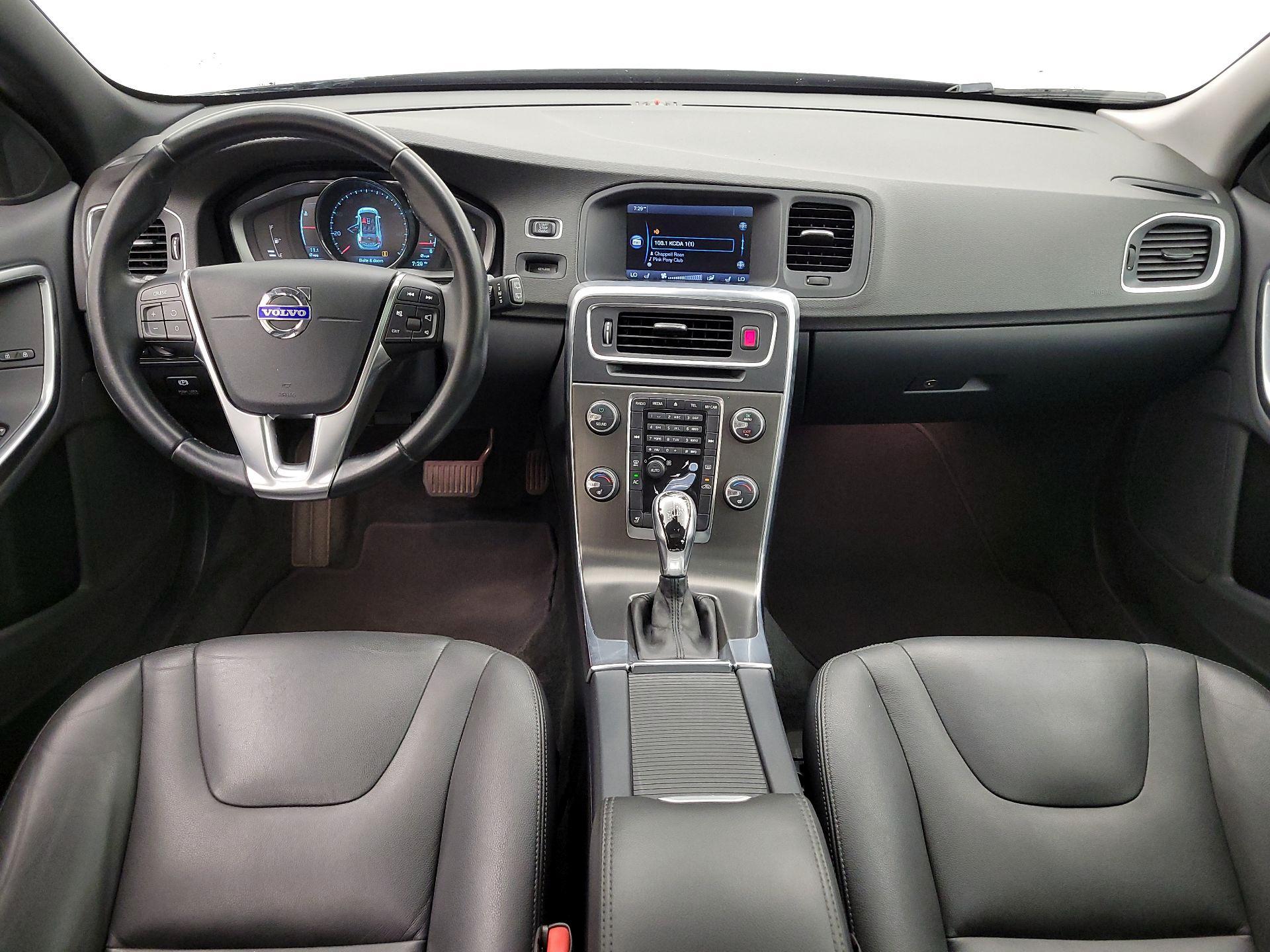 Thumbnail: 2015 Volvo V60 - 9