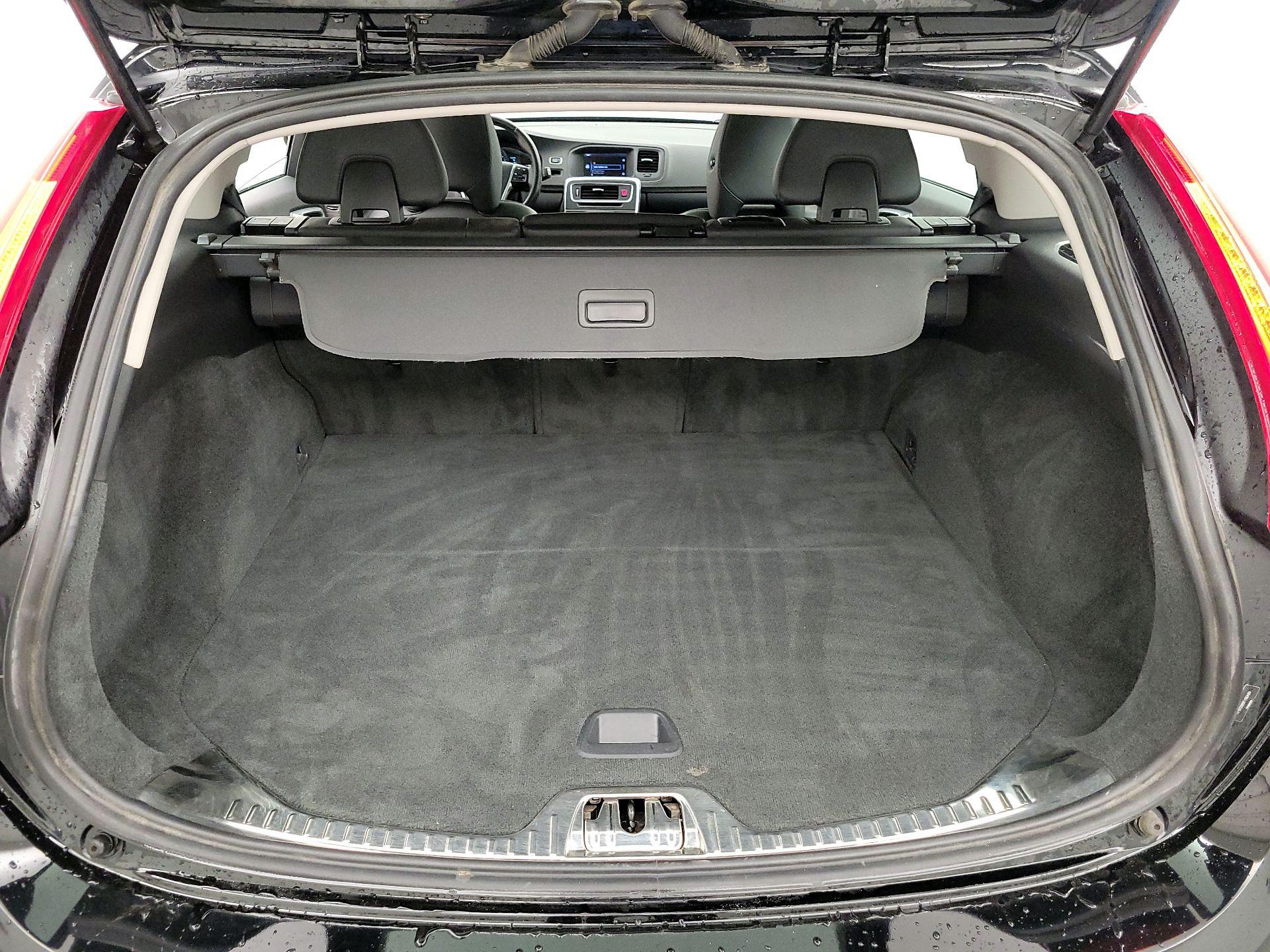Thumbnail: 2015 Volvo V60 - 20