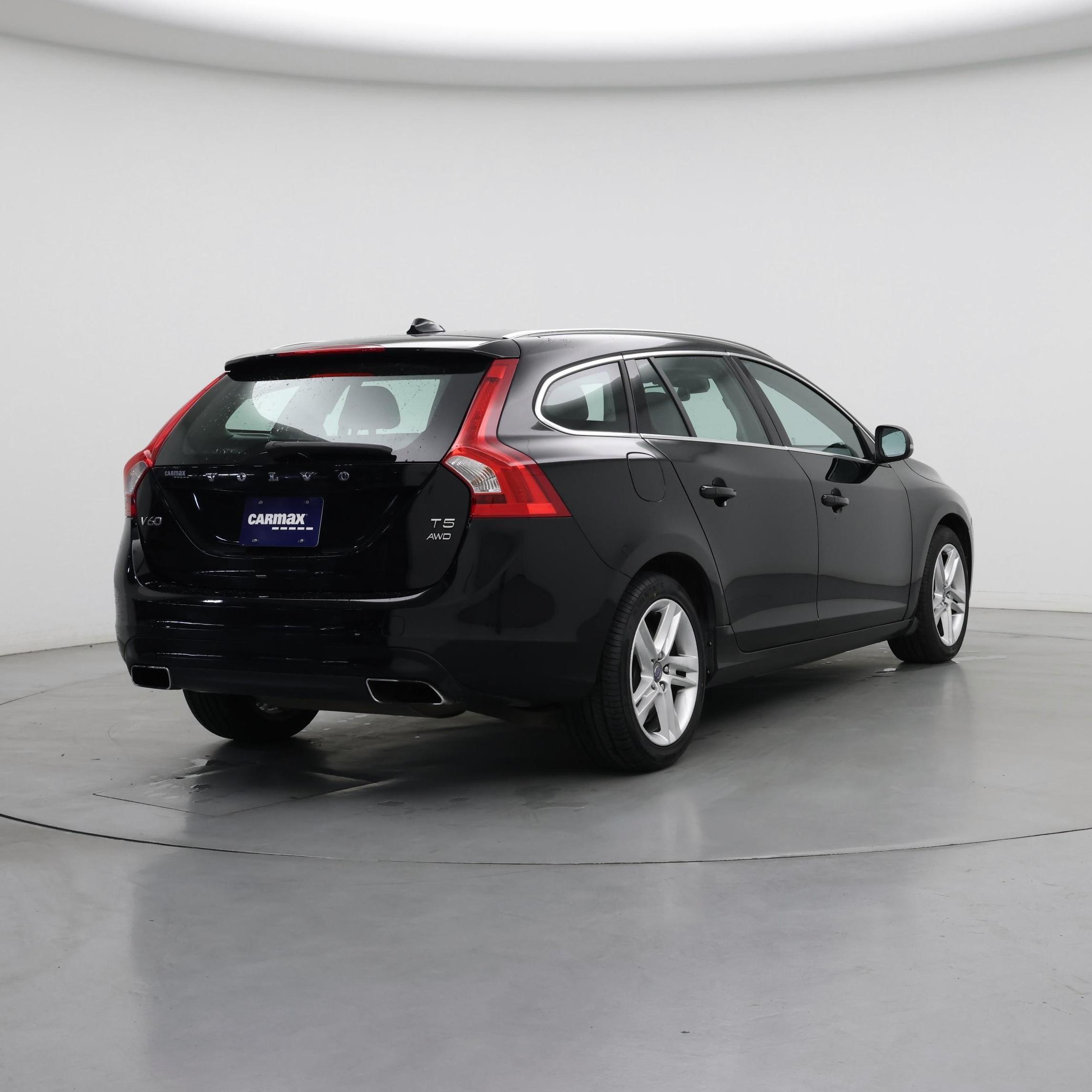 Thumbnail: 2015 Volvo V60 - 8