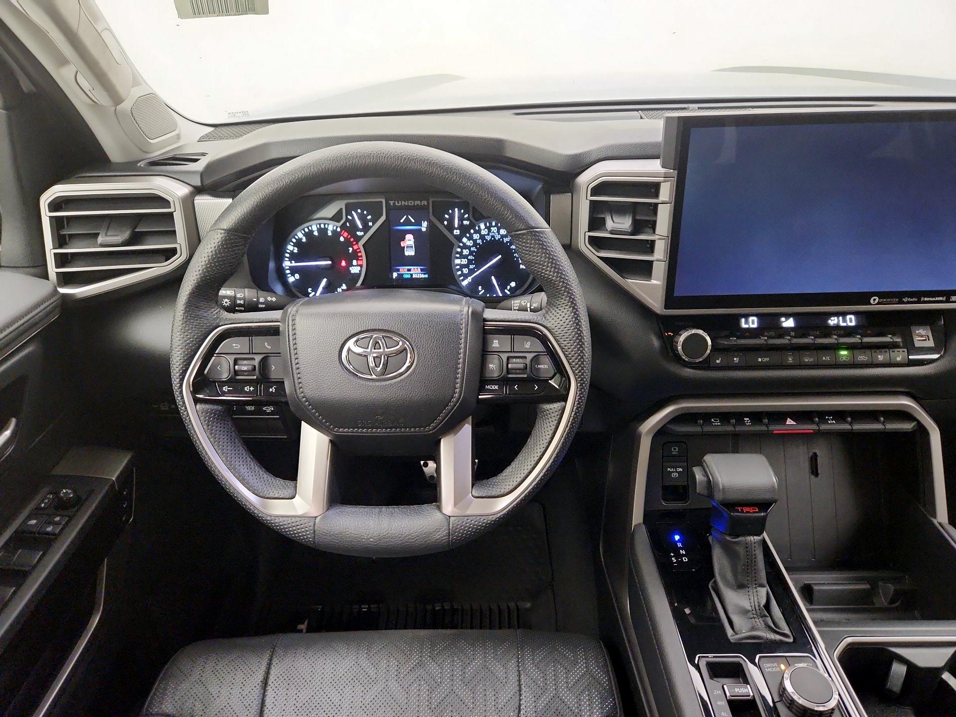 Thumbnail: 2022 Toyota Tundra - 10