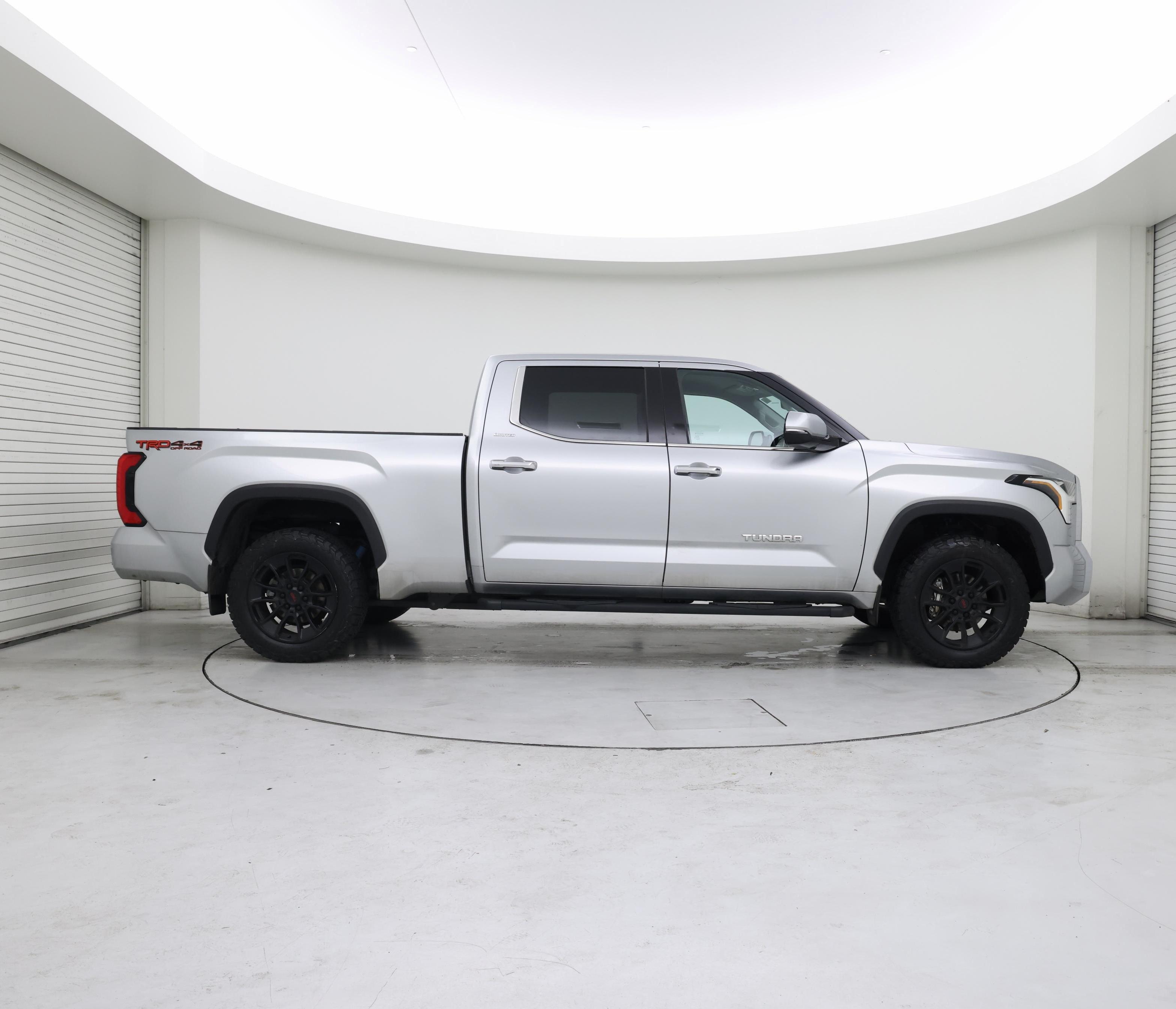 Thumbnail: 2022 Toyota Tundra - 7