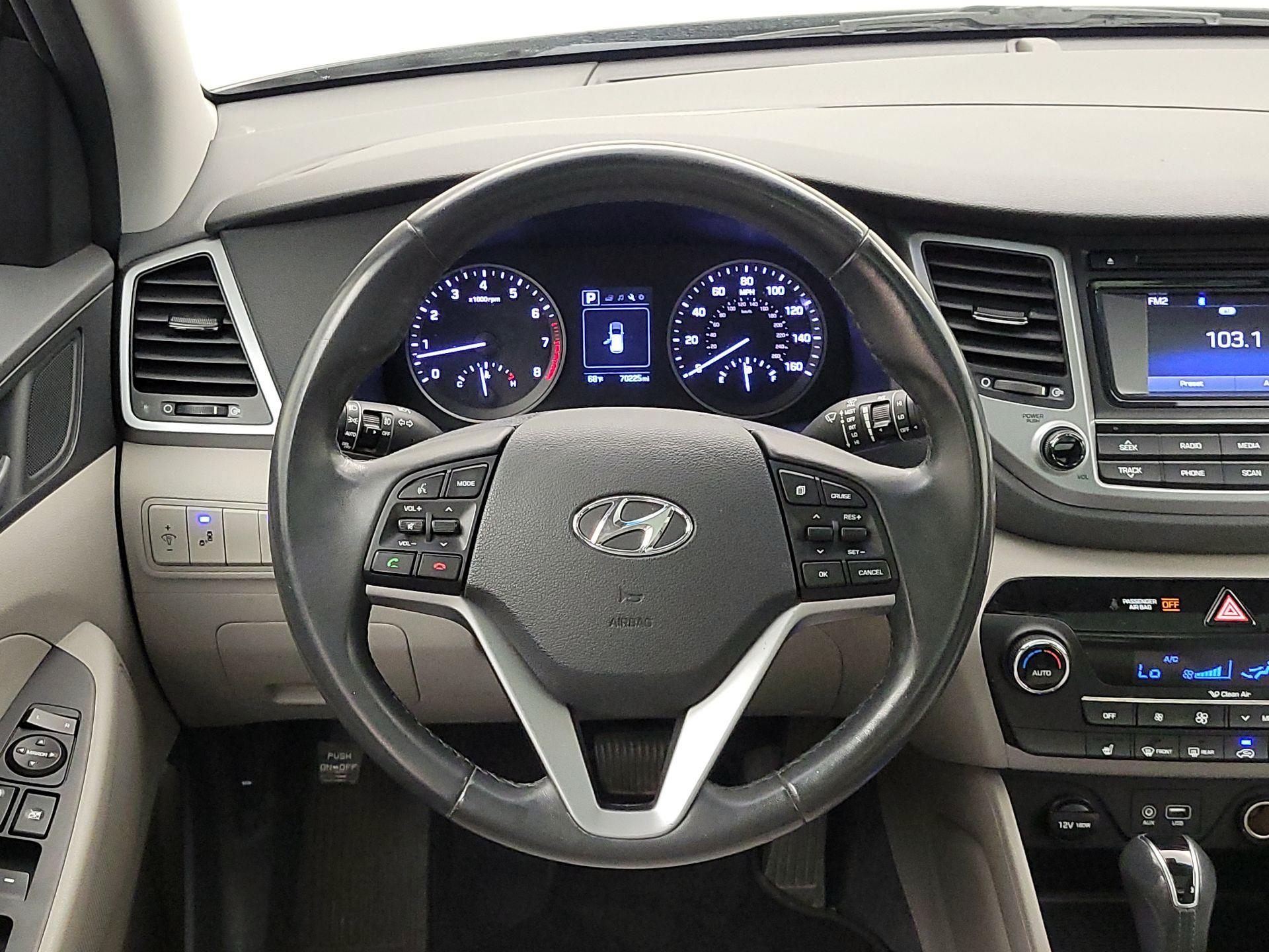 Thumbnail: 2017 Hyundai Tucson - 10