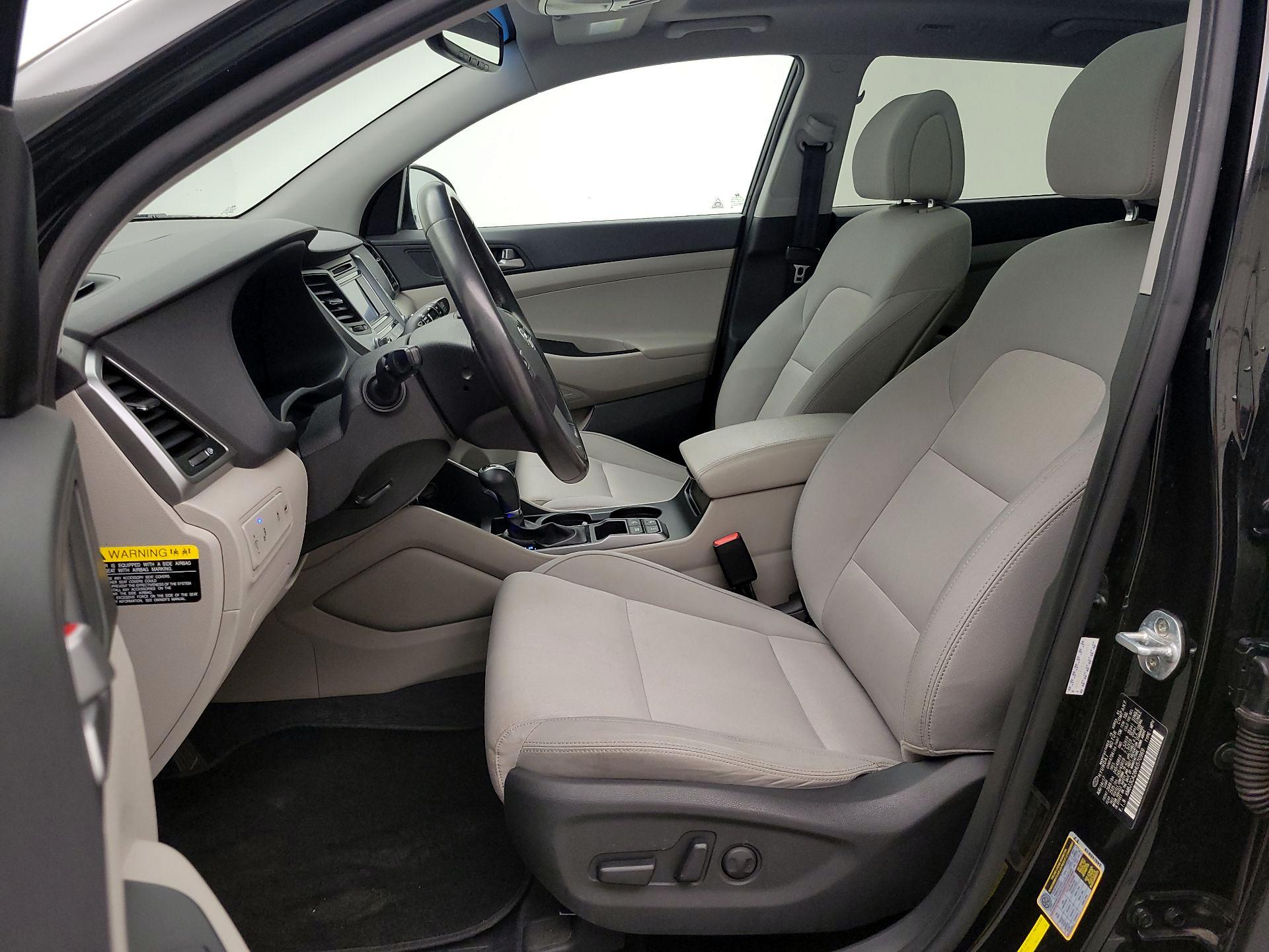 Thumbnail: 2017 Hyundai Tucson - 11