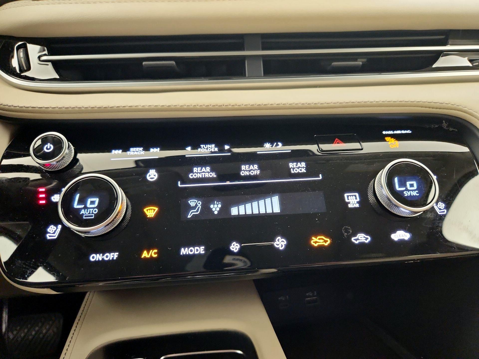 Thumbnail: 2023 INFINITI QX60 - 17