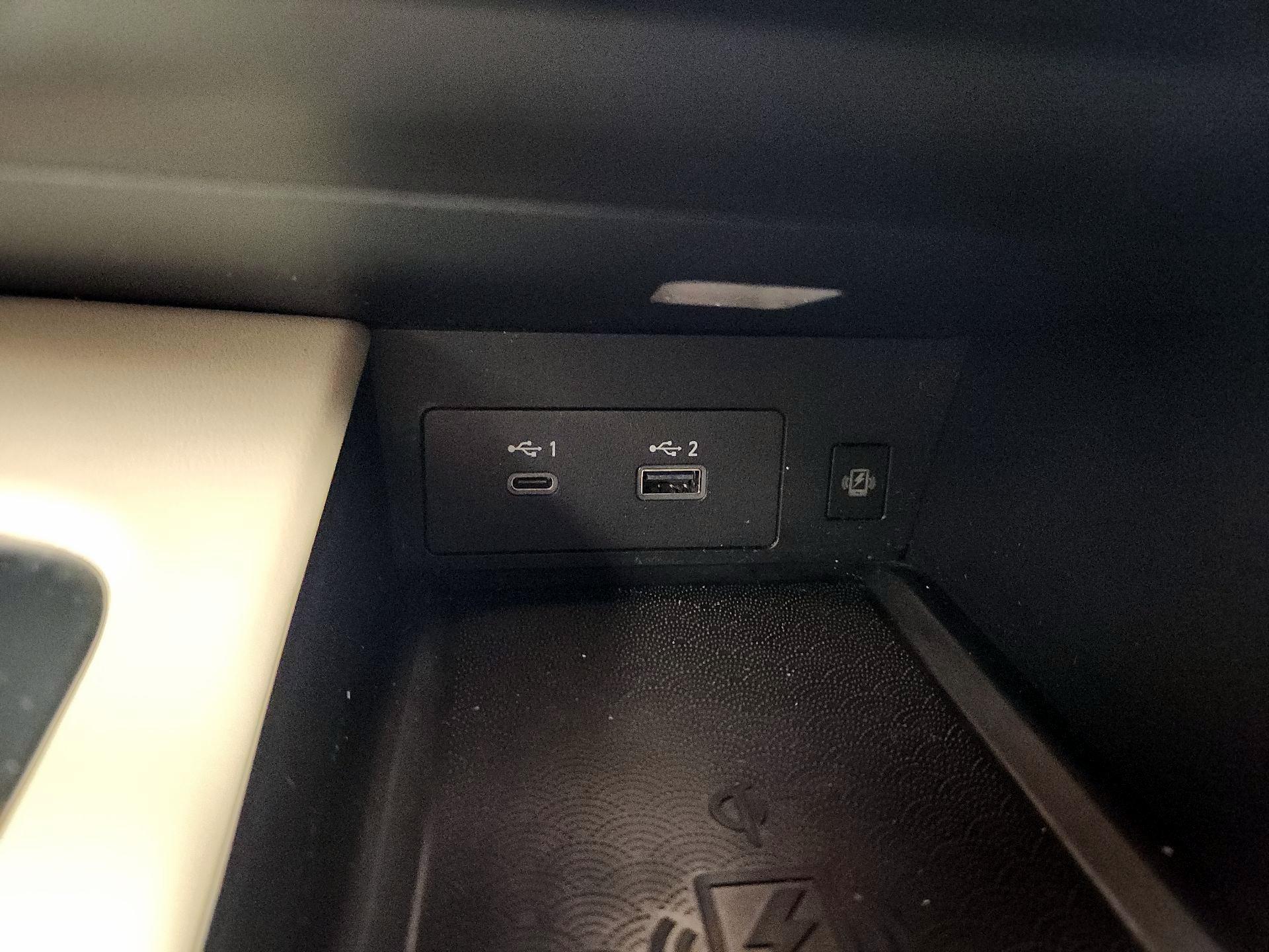 Thumbnail: 2023 INFINITI QX60 - 19