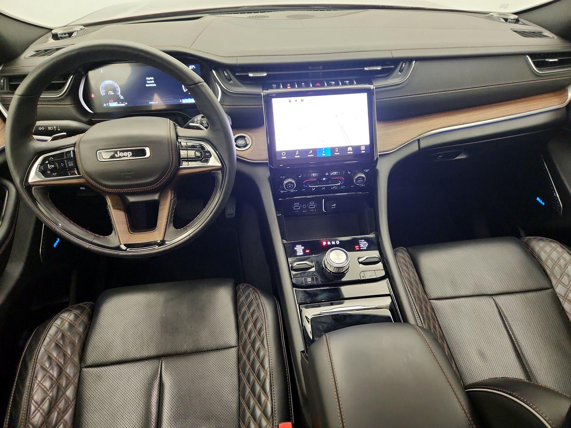 Thumbnail: 2022 Jeep Grand Cherokee - 9