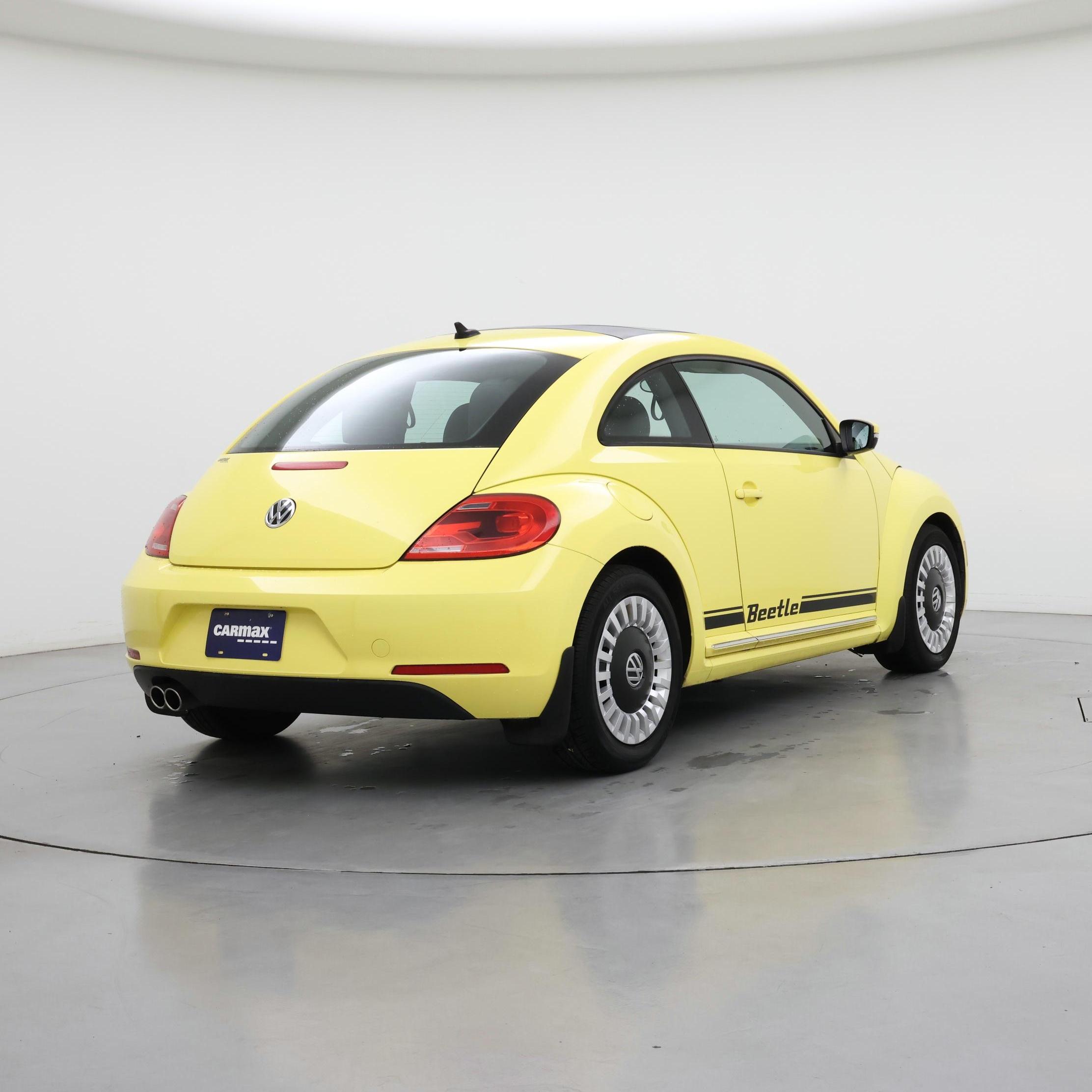 Thumbnail: 2014 Volkswagen Beetle - 8