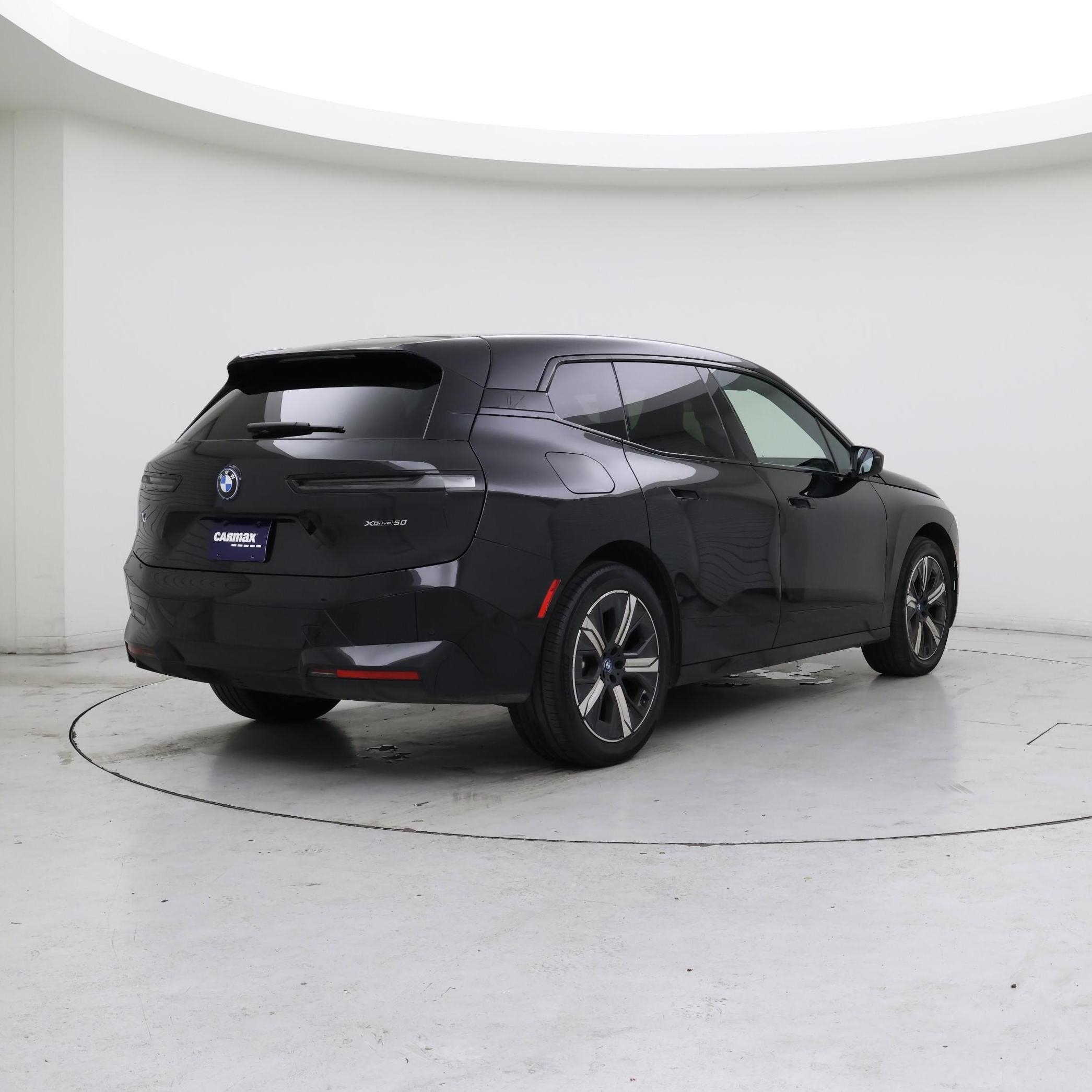 Thumbnail: 2023 BMW iX - 8
