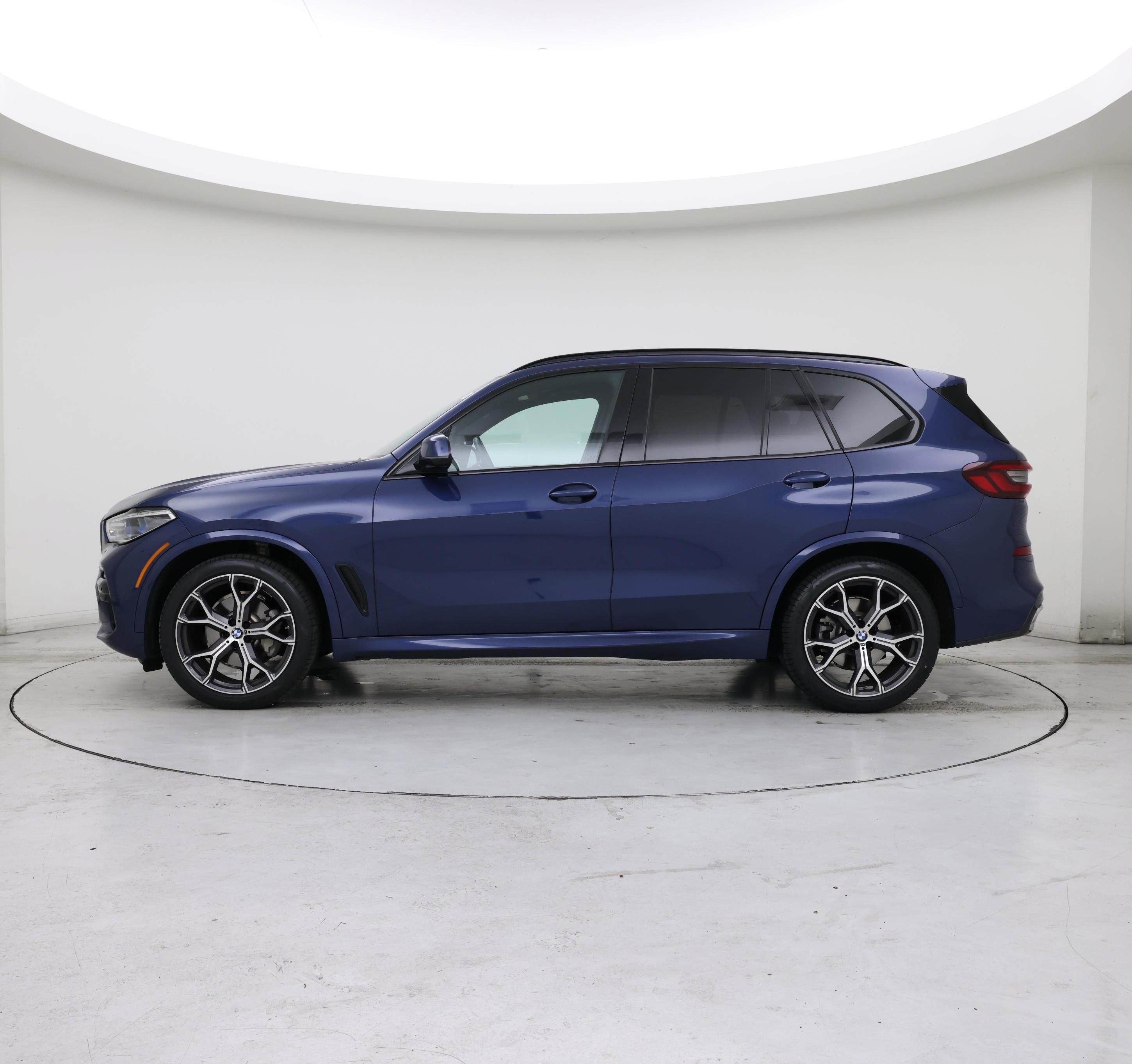 Thumbnail: 2021 BMW X5 - 3