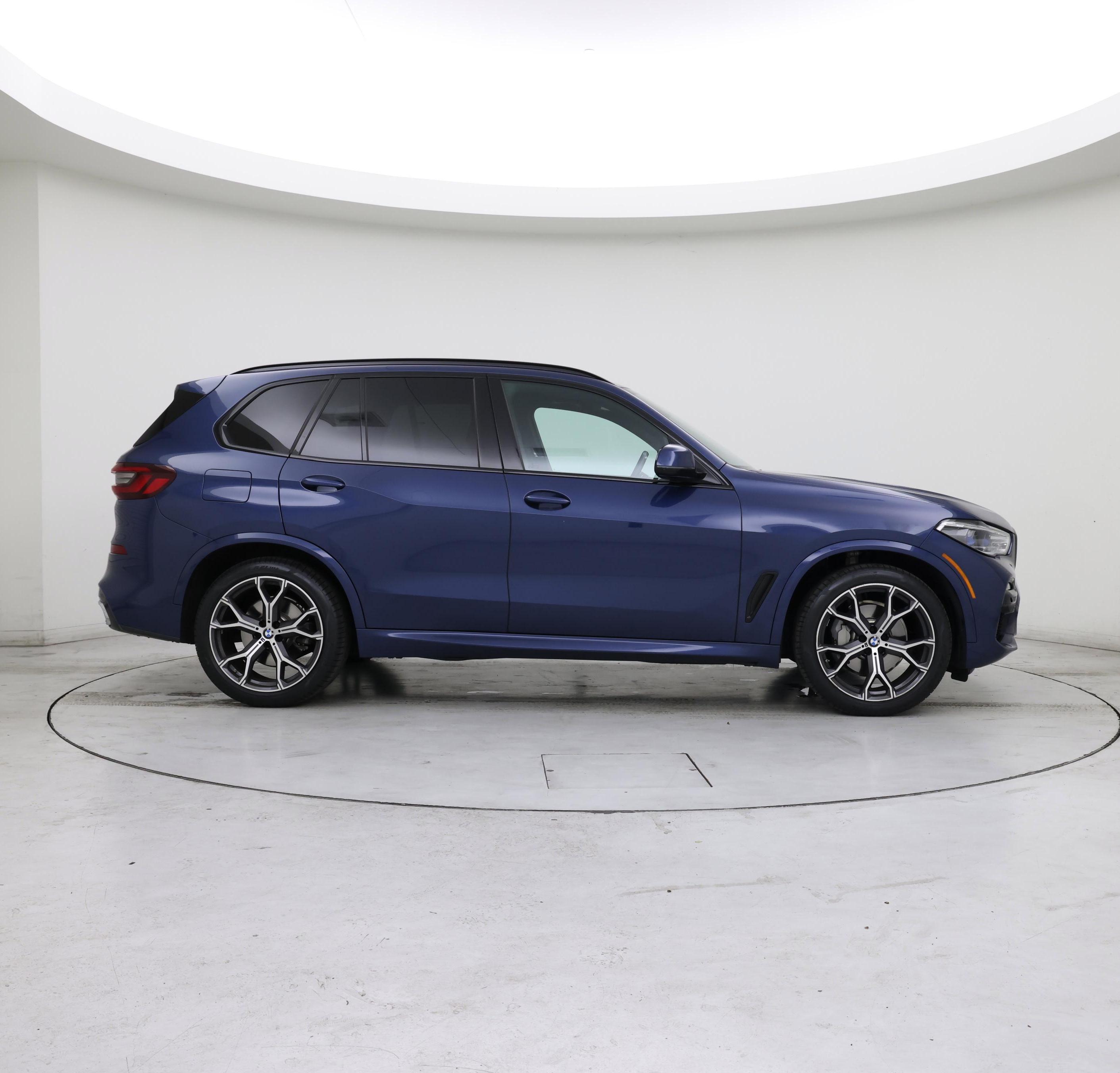 Thumbnail: 2021 BMW X5 - 7