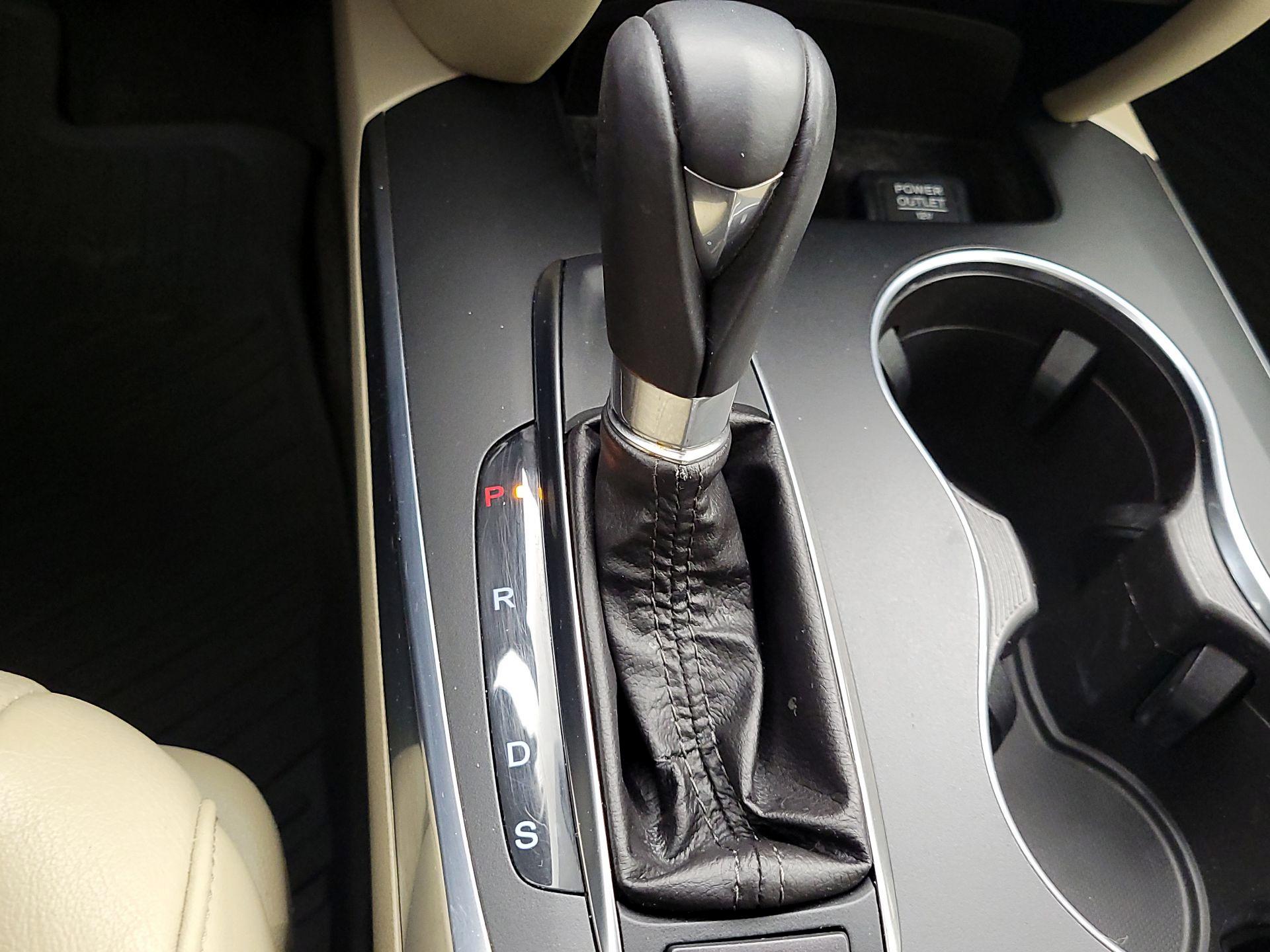 Thumbnail: 2015 Acura MDX - 18