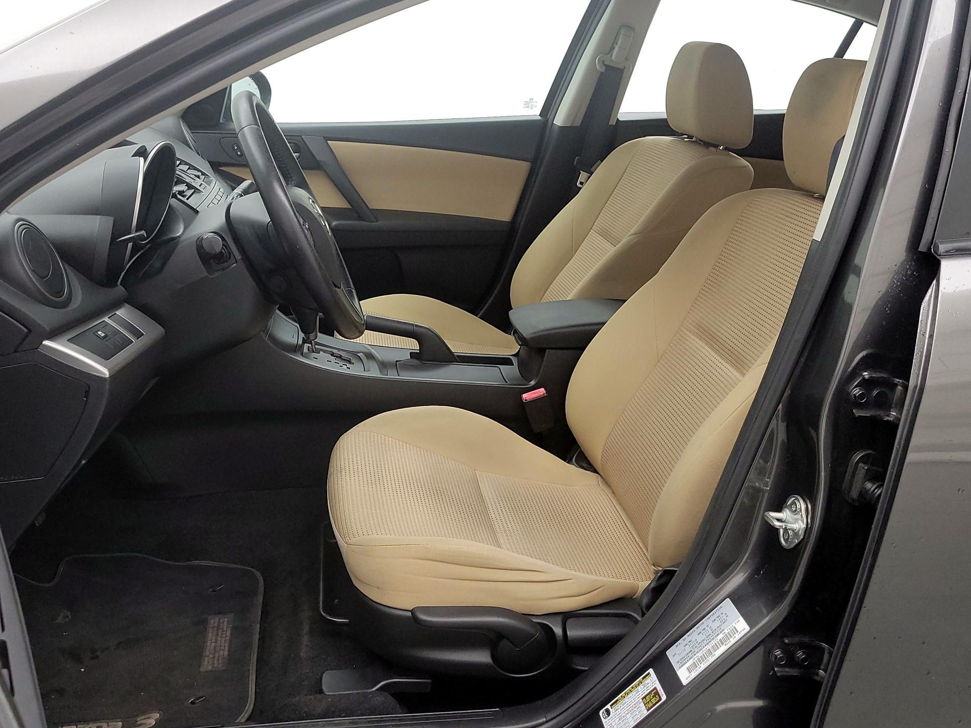Thumbnail: 2013 Mazda Mazda3 - 11
