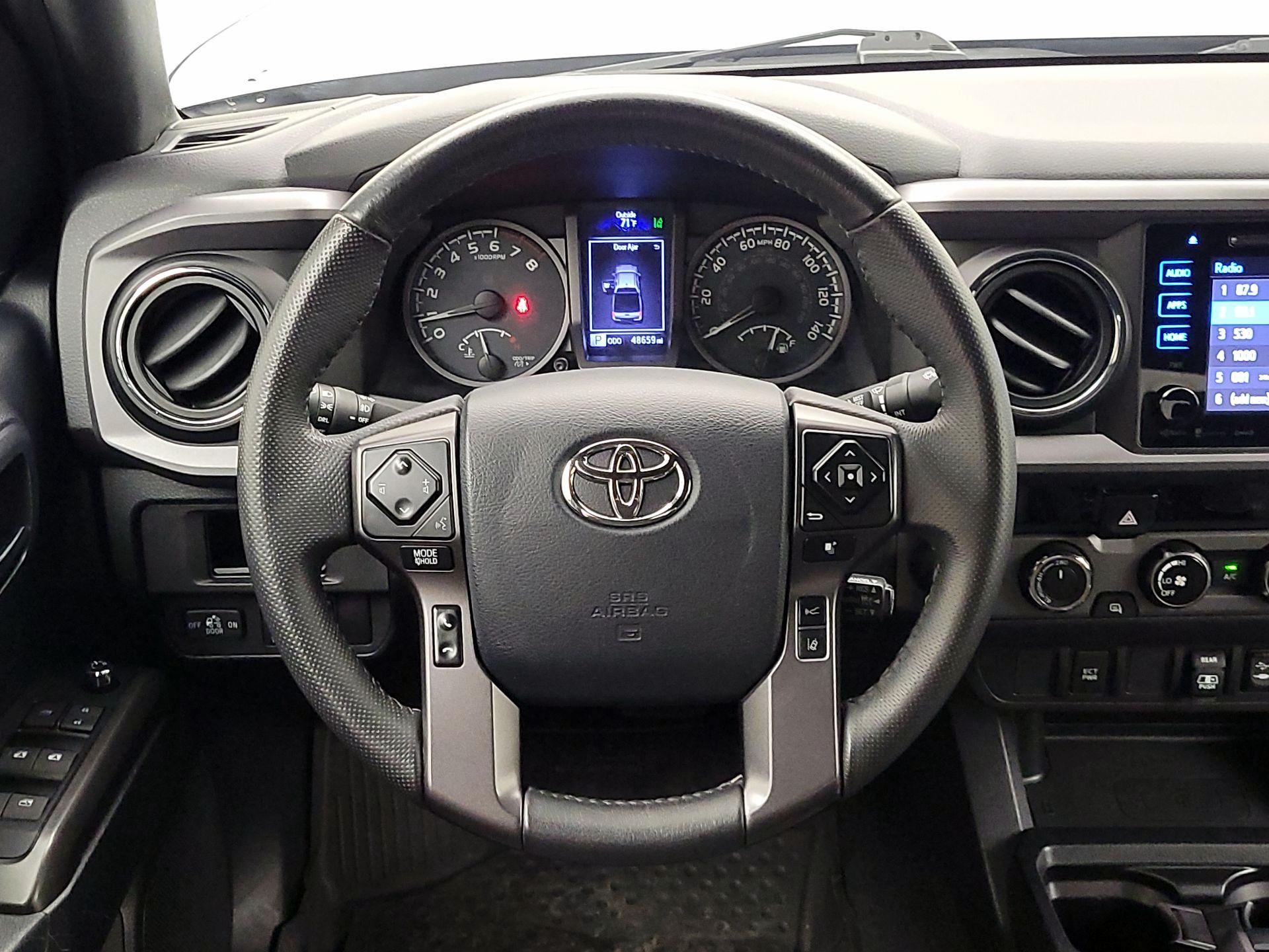 Thumbnail: 2018 Toyota Tacoma - 10