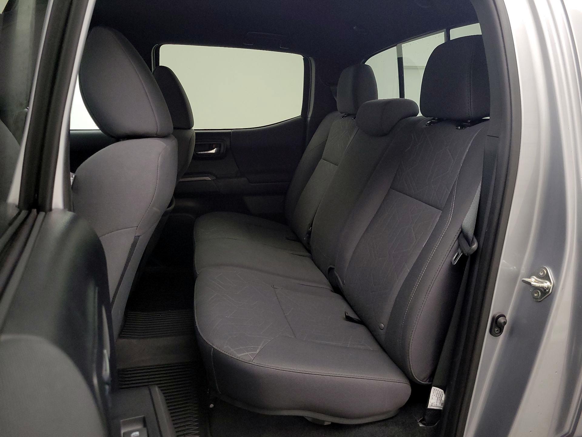 Thumbnail: 2018 Toyota Tacoma - 19