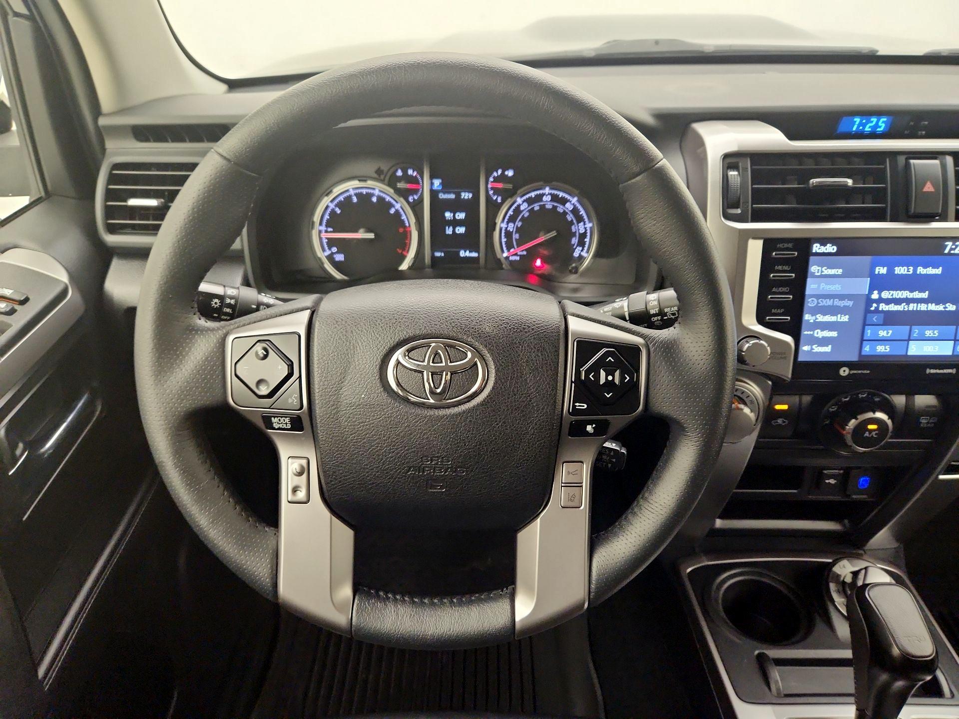 Thumbnail: 2022 Toyota 4Runner - 10