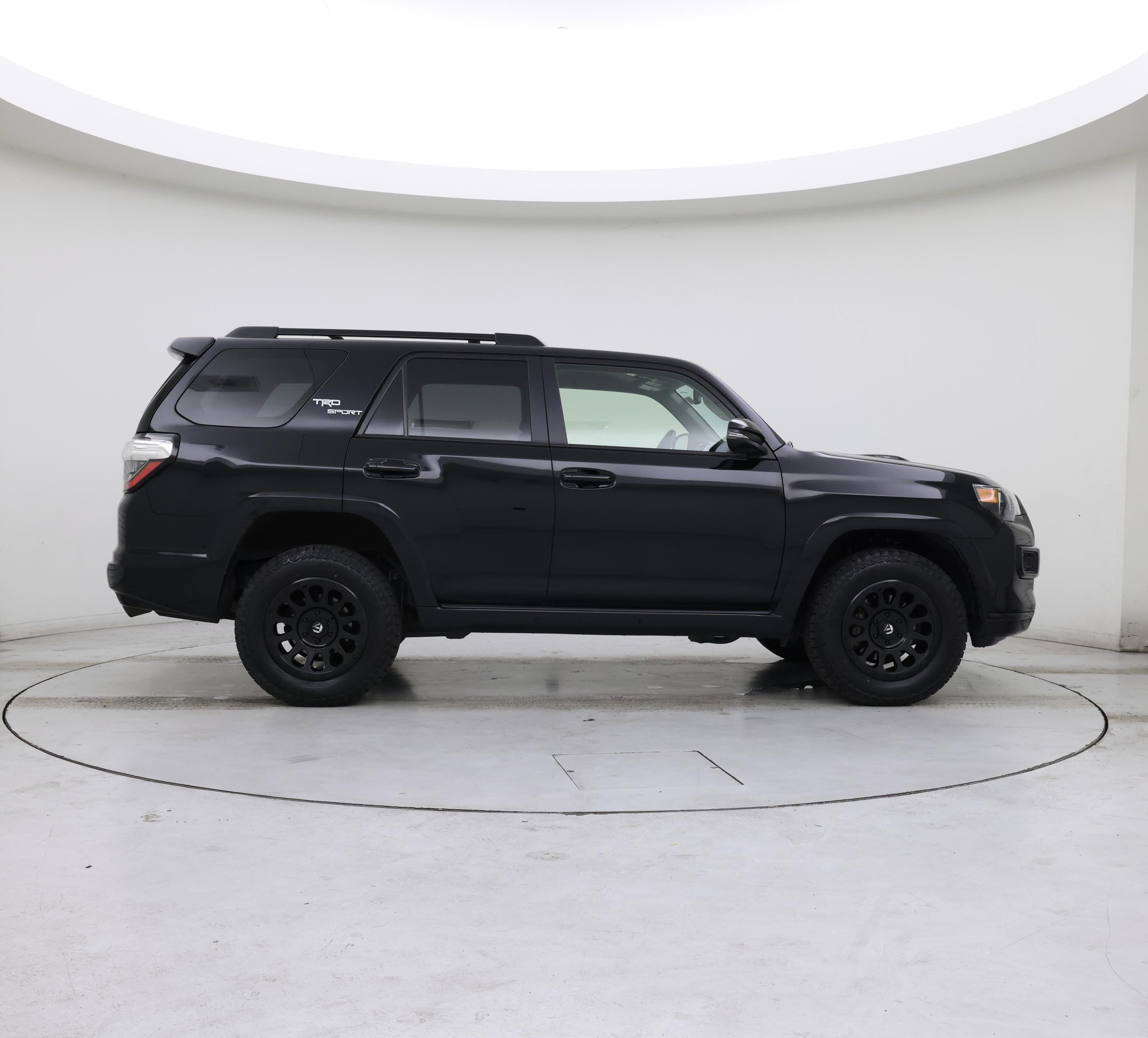 Thumbnail: 2022 Toyota 4Runner - 7