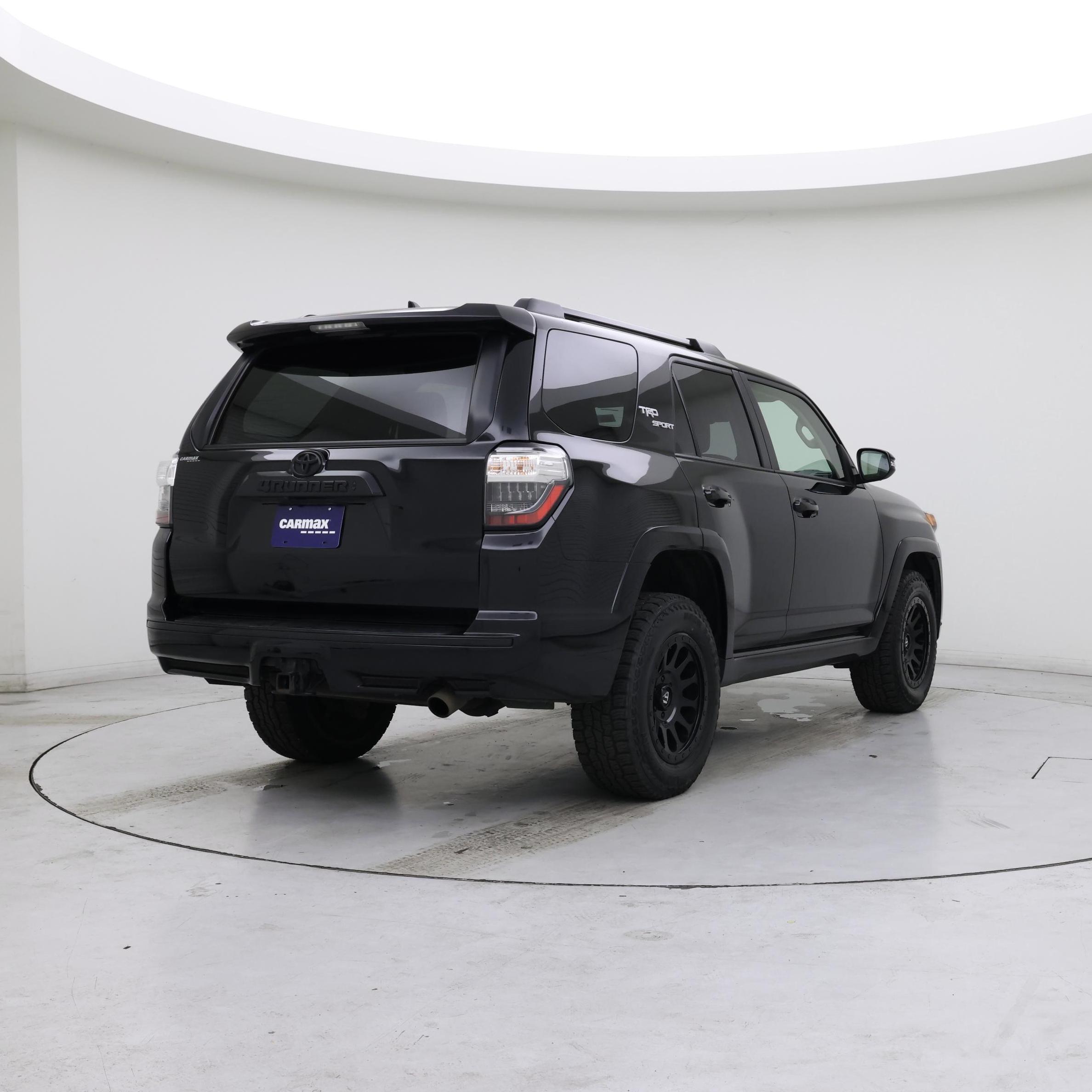 Thumbnail: 2022 Toyota 4Runner - 8
