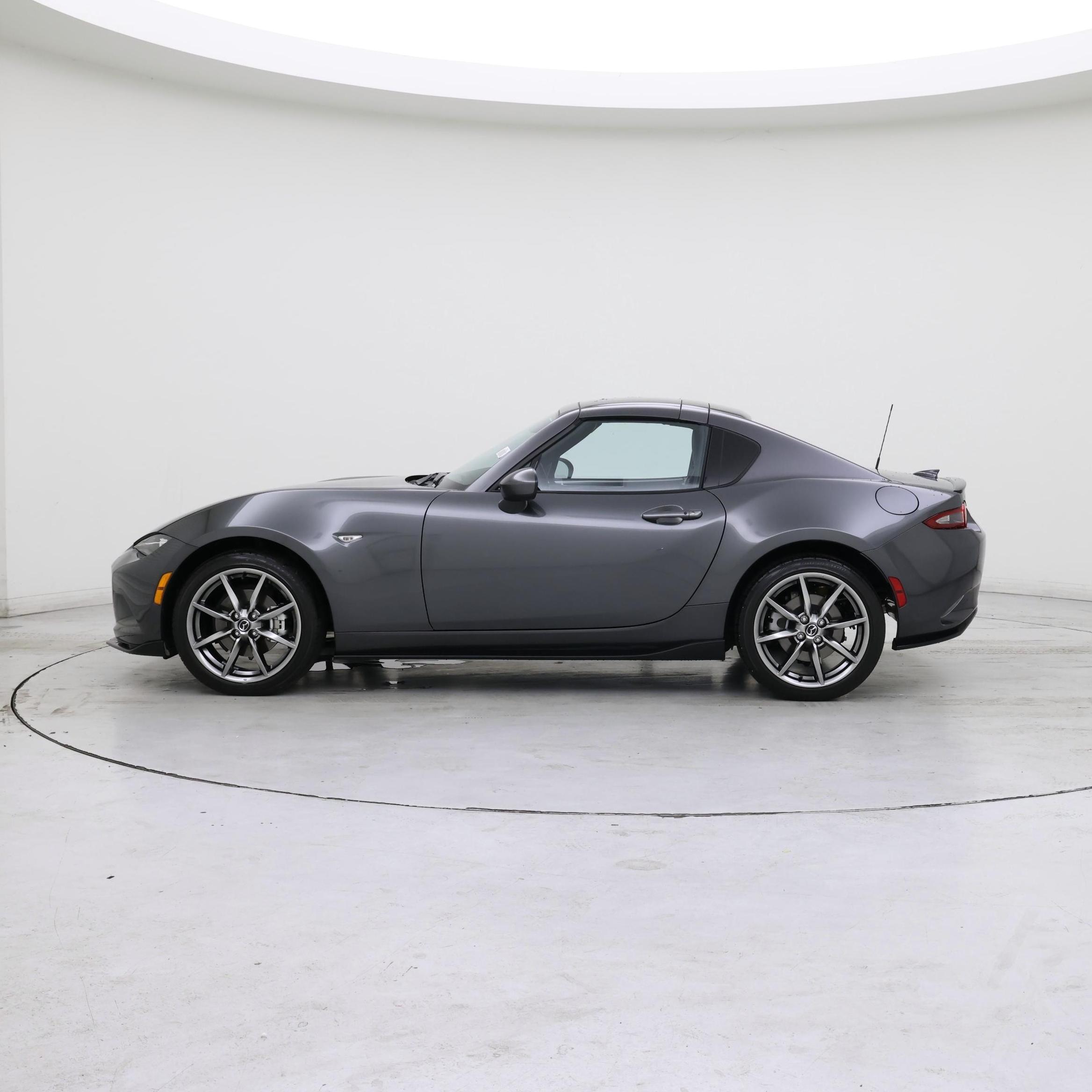 Thumbnail: 2022 Mazda MX-5 Miata - 3
