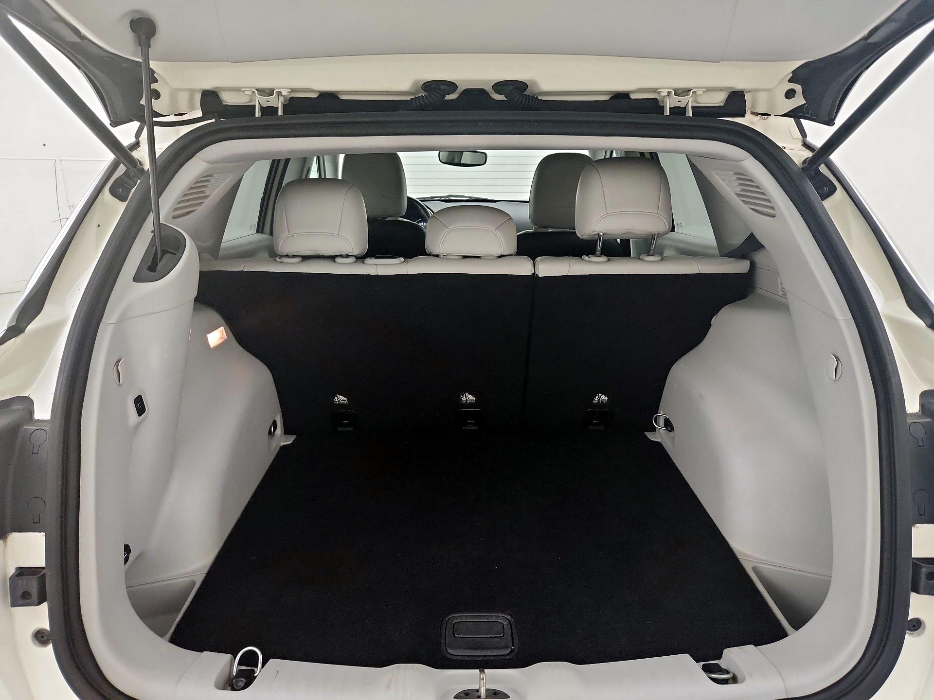 Thumbnail: 2018 Jeep Compass - 20