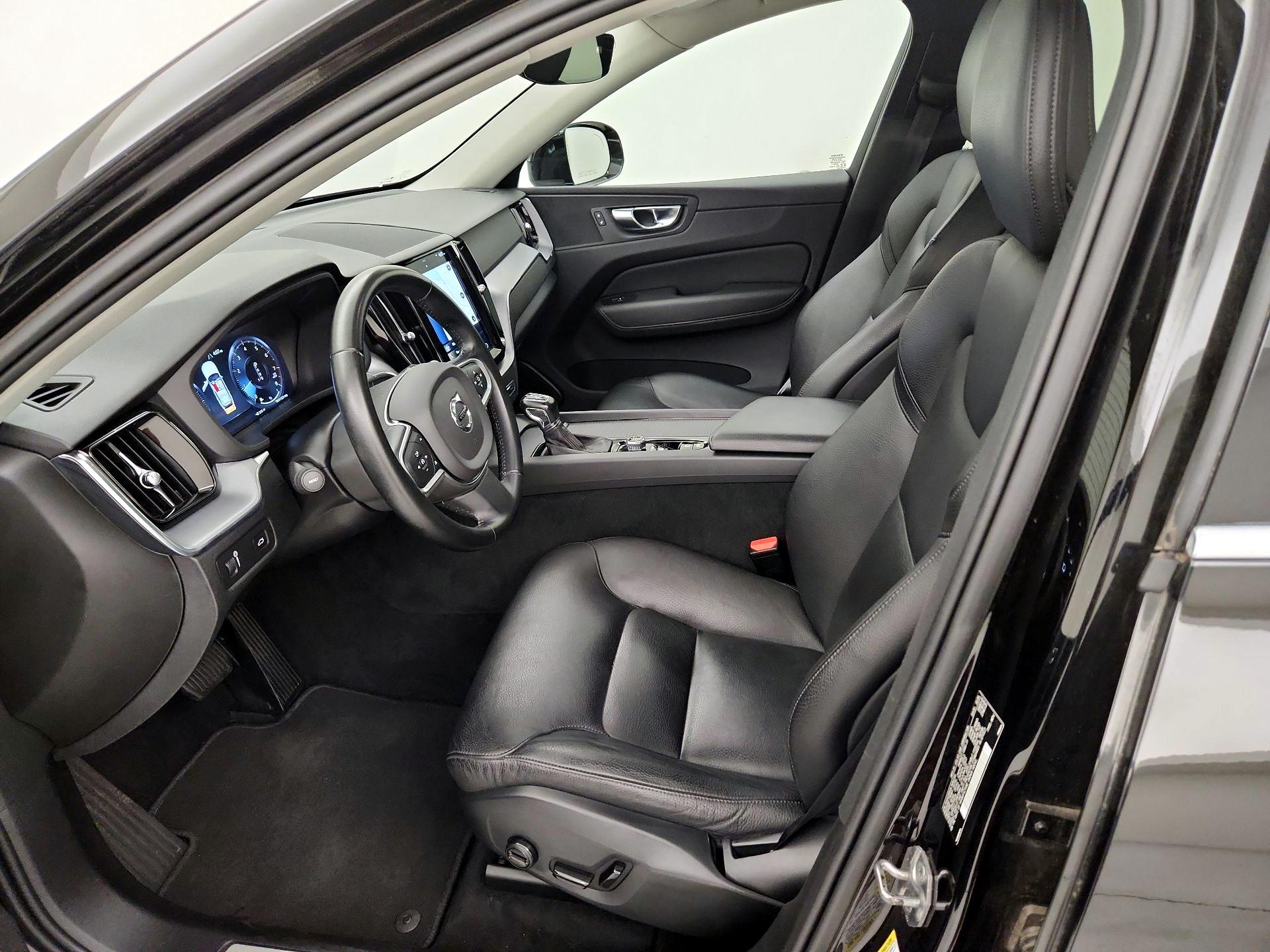 Thumbnail: 2020 Volvo XC60 - 11