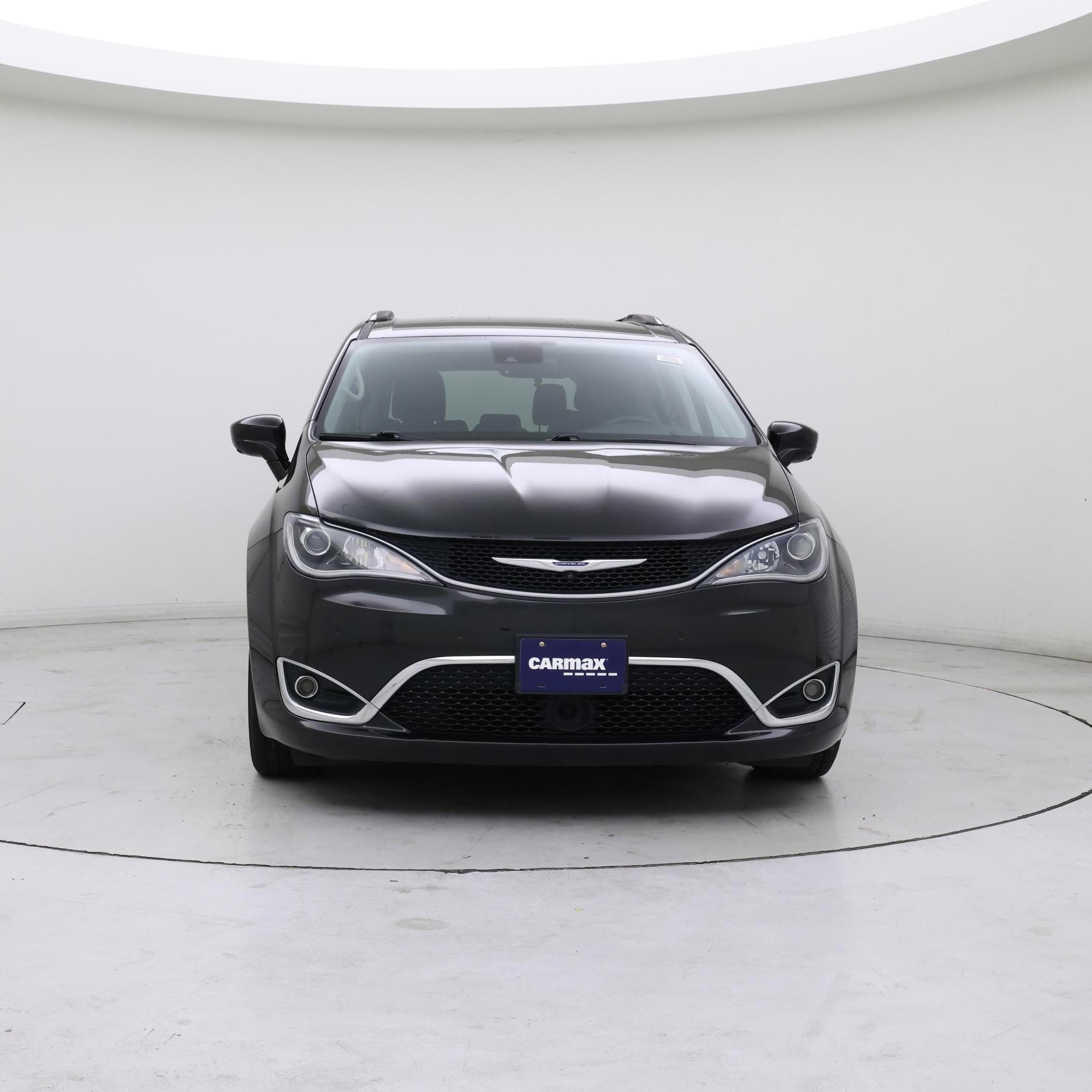 Thumbnail: 2019 Chrysler Pacifica - 5