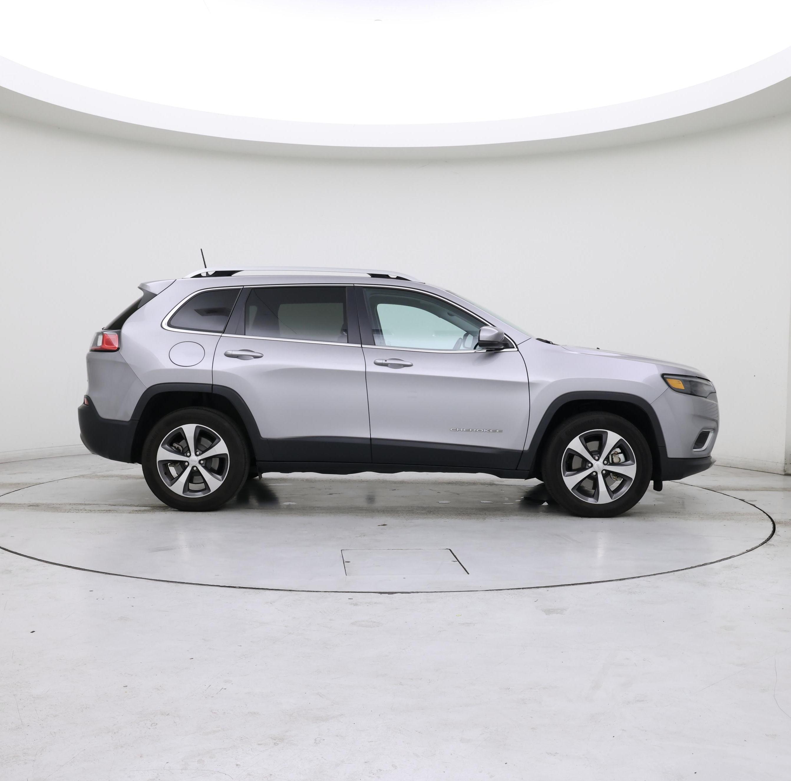 Thumbnail: 2020 Jeep Cherokee - 7