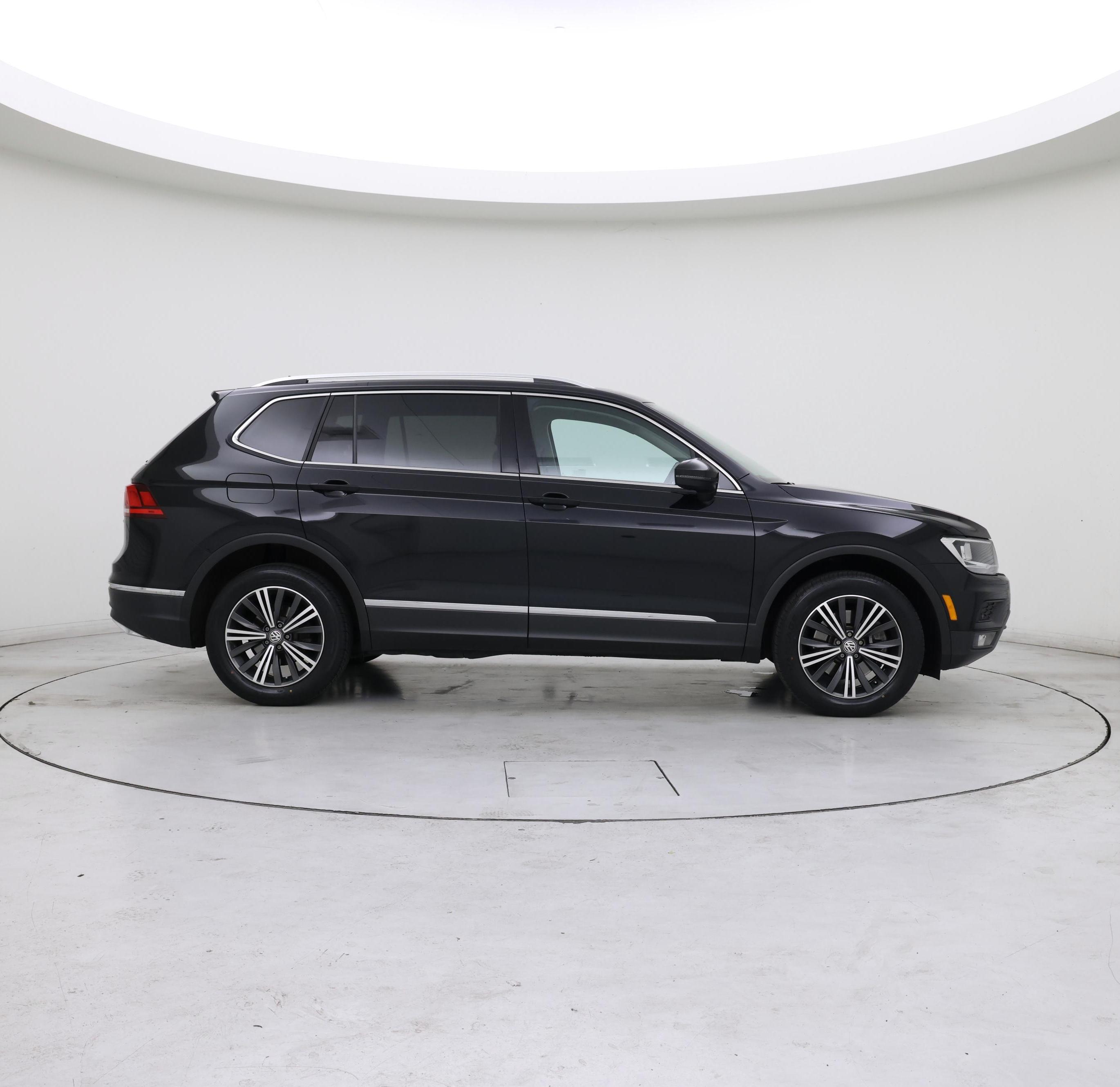 Thumbnail: 2019 Volkswagen Tiguan - 7