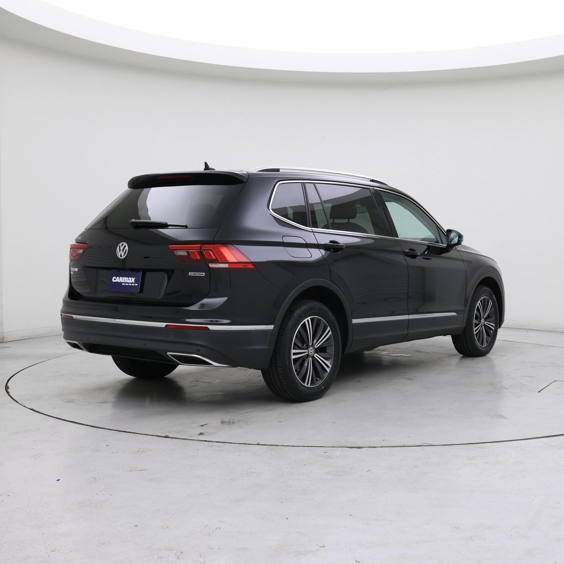 Thumbnail: 2019 Volkswagen Tiguan - 8