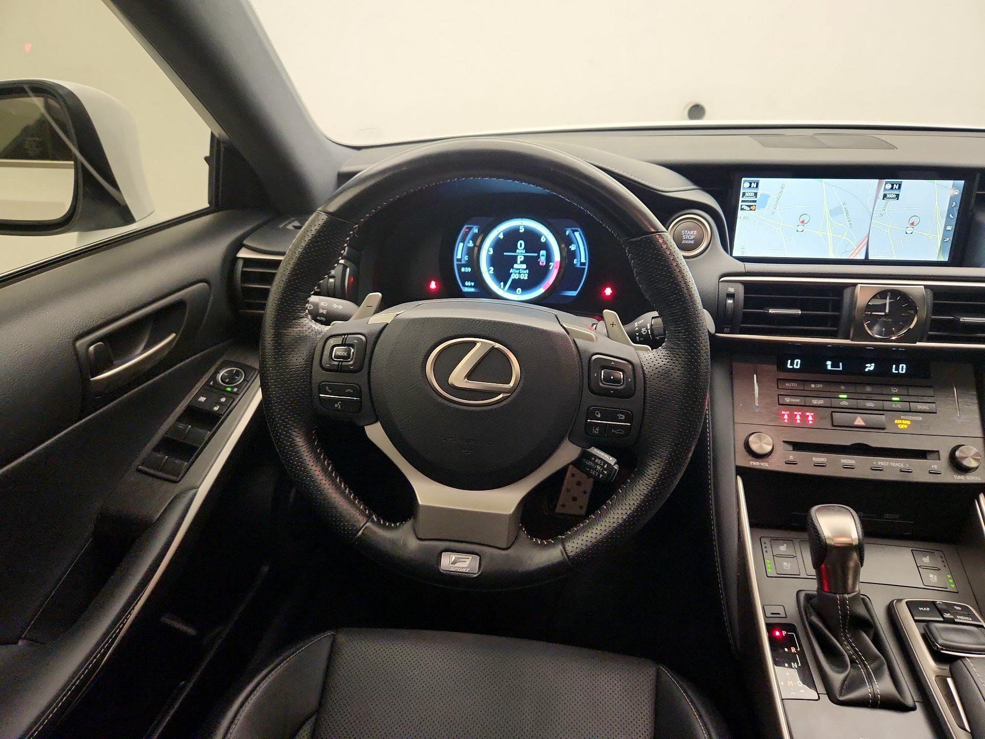 Thumbnail: 2019 Lexus IS - 10